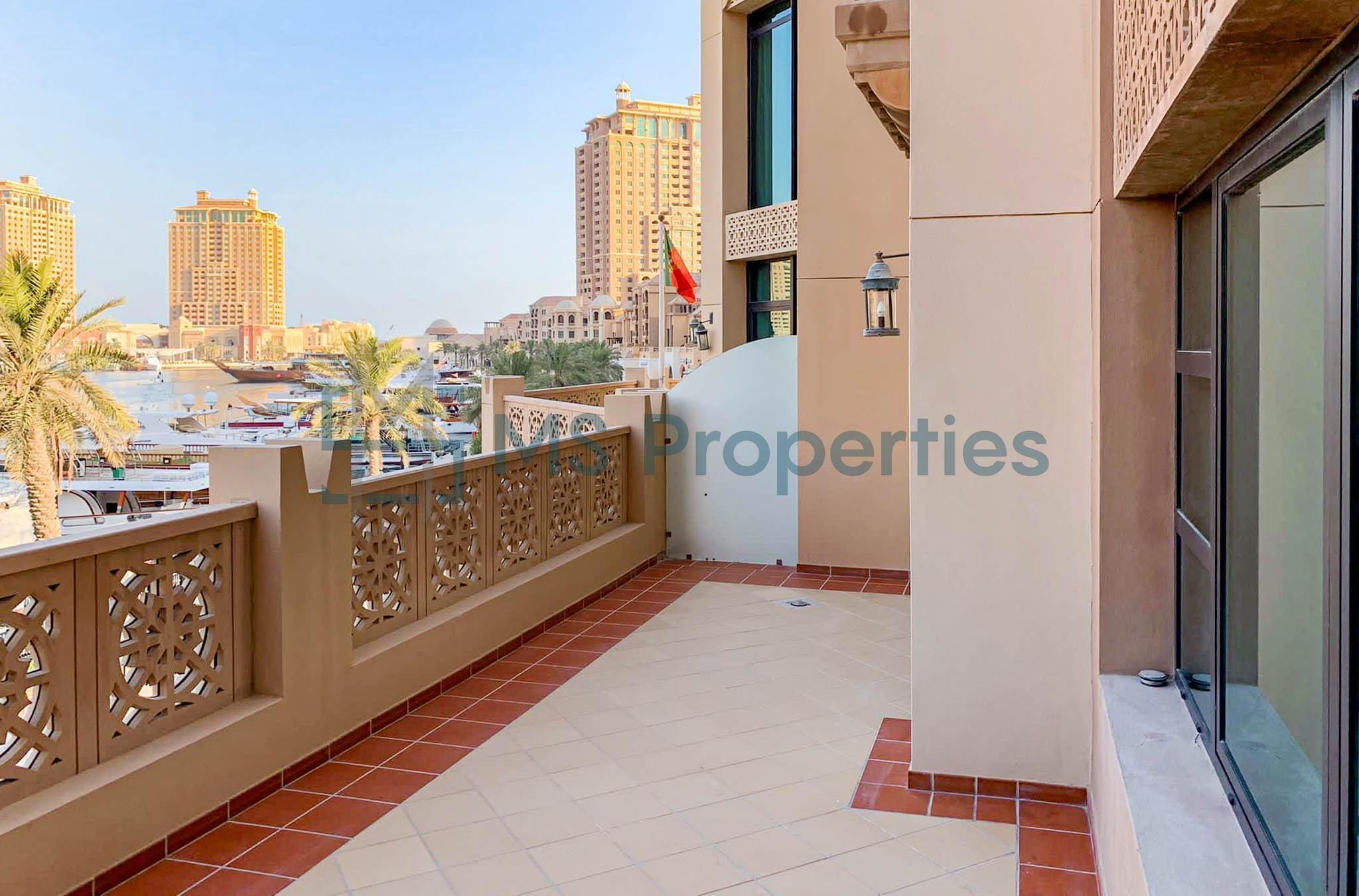 Luxurious 1Bedroom Townhouse with Stunning Balcony View