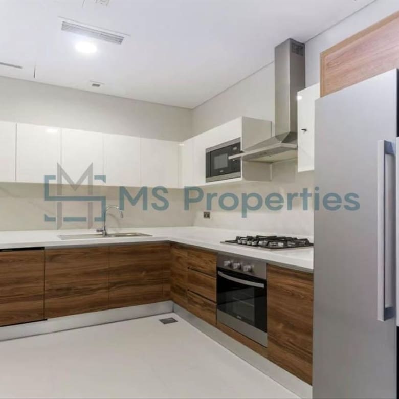 Stunning City View Balcony 1BHK Flat | Bills Included