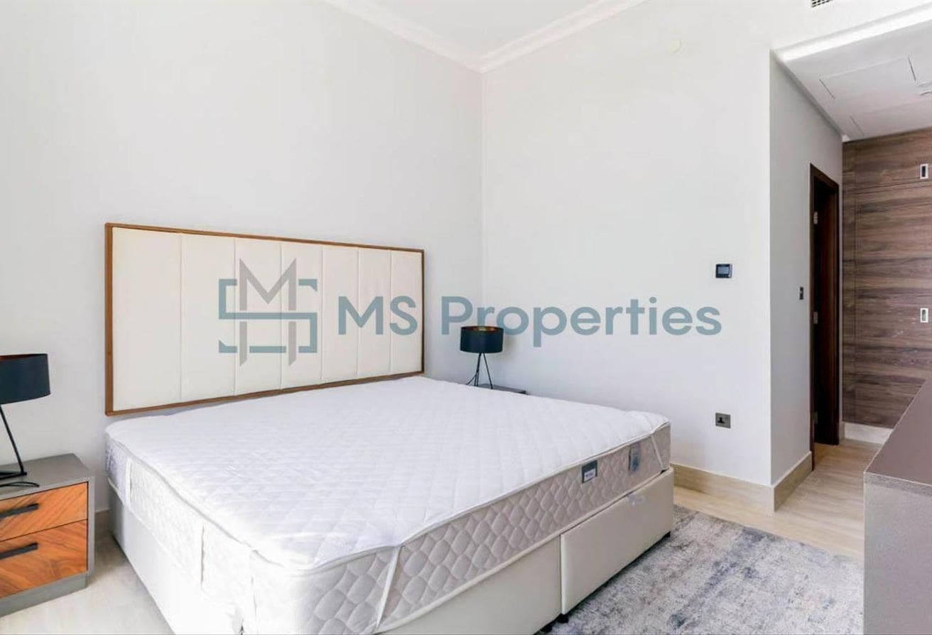 Stunning City View Balcony 1BHK Flat | Bills Included