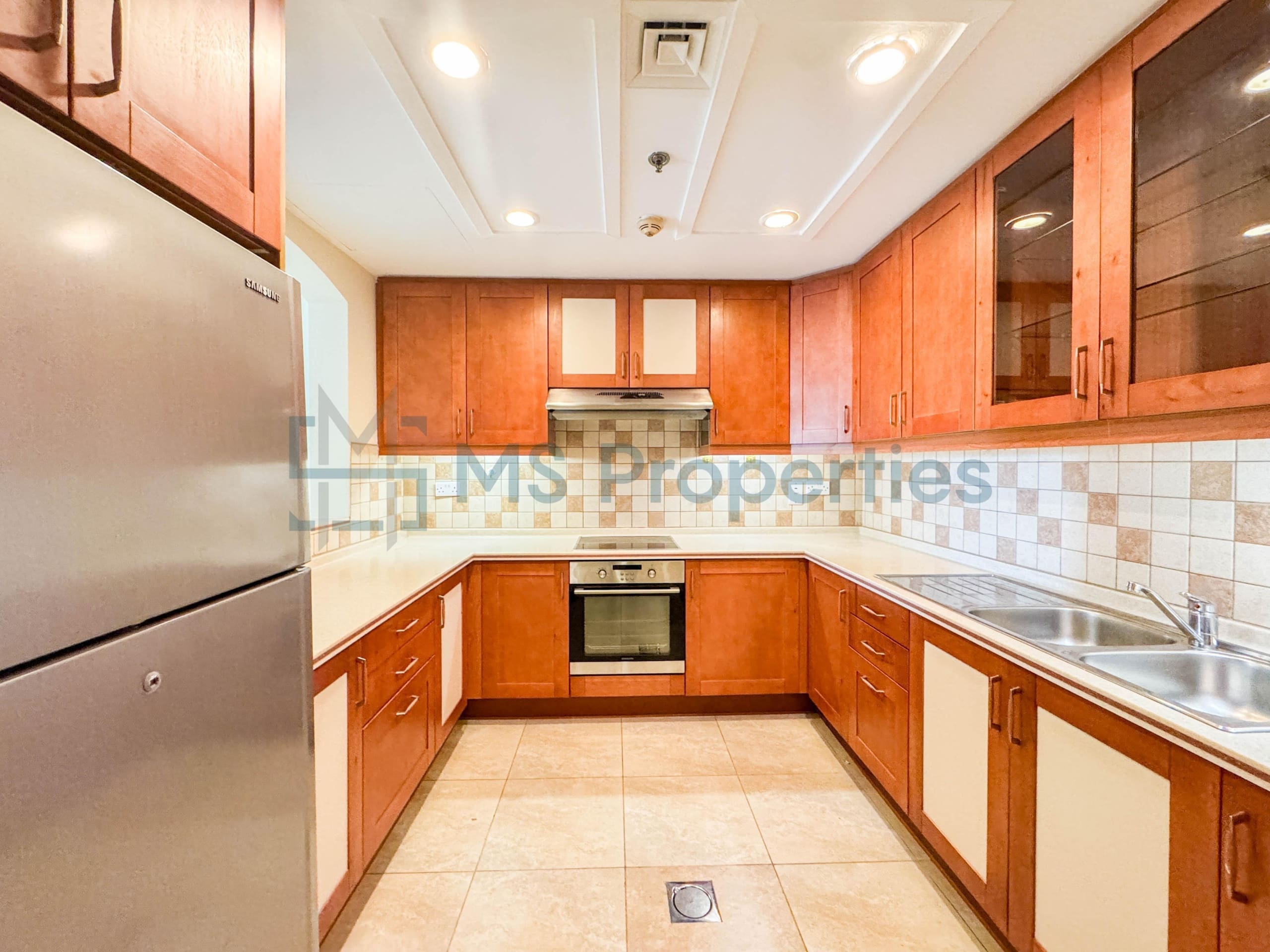Stunning and Cozy 1BHK Apartment with Balcony