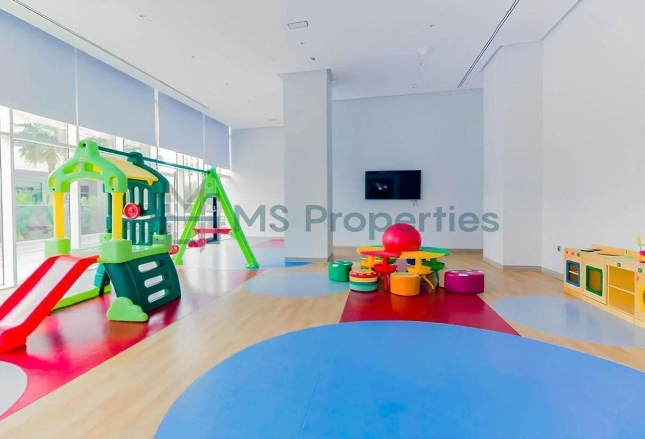 Stunning City View Balcony 1BHK Flat | Bills Included