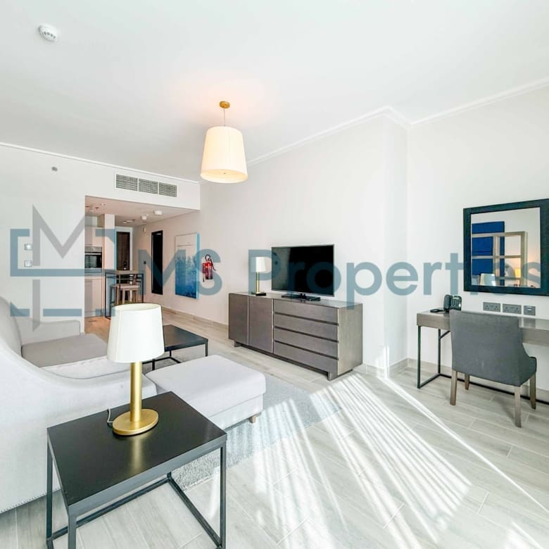 Alluring and Pristine Studio Flat + Bills Included