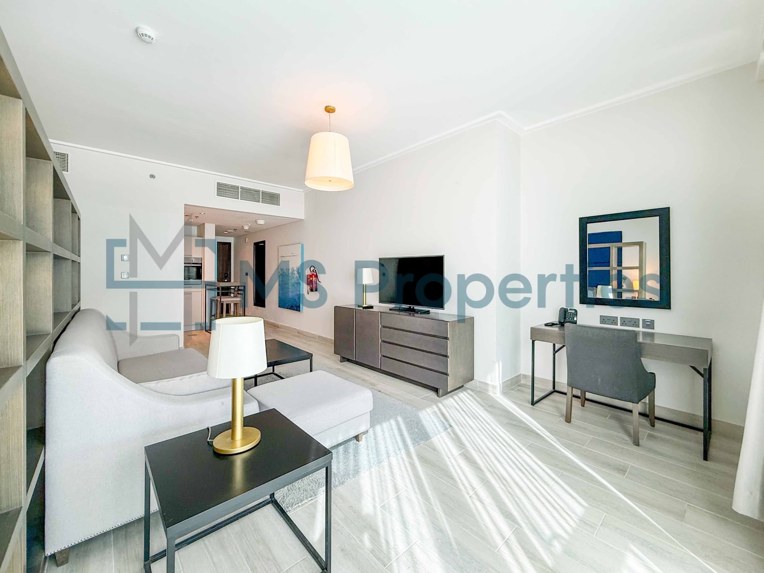 Alluring and Pristine Studio Flat + Bills Included