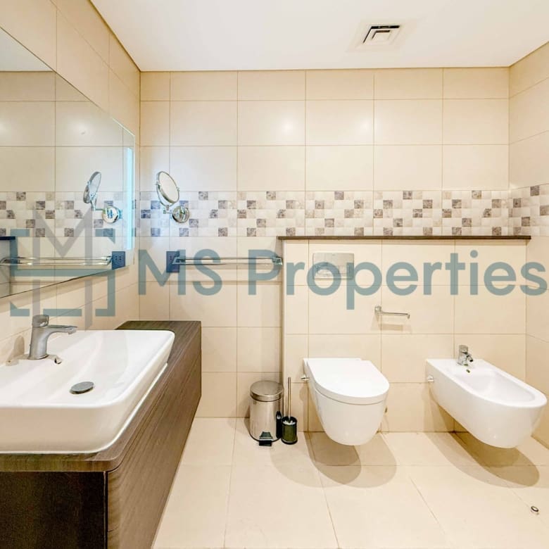 Alluring and Pristine Studio Flat + Bills Included