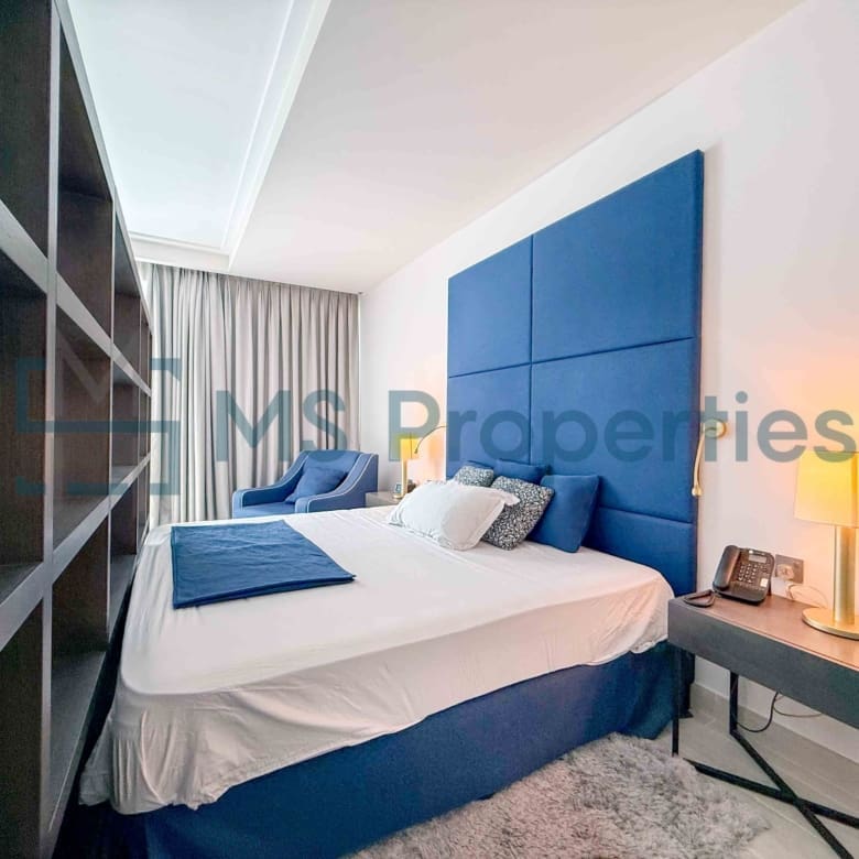 Alluring and Pristine Studio Flat + Bills Included