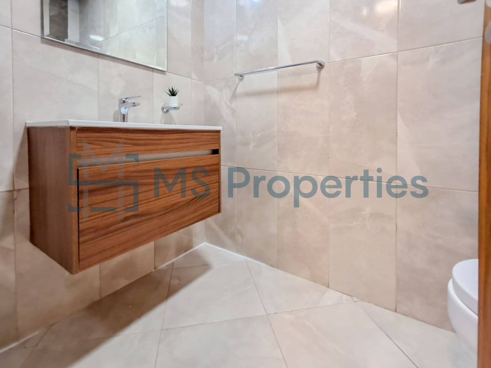 Low Rate | 2BHK Flat with Balcony | Prime Location