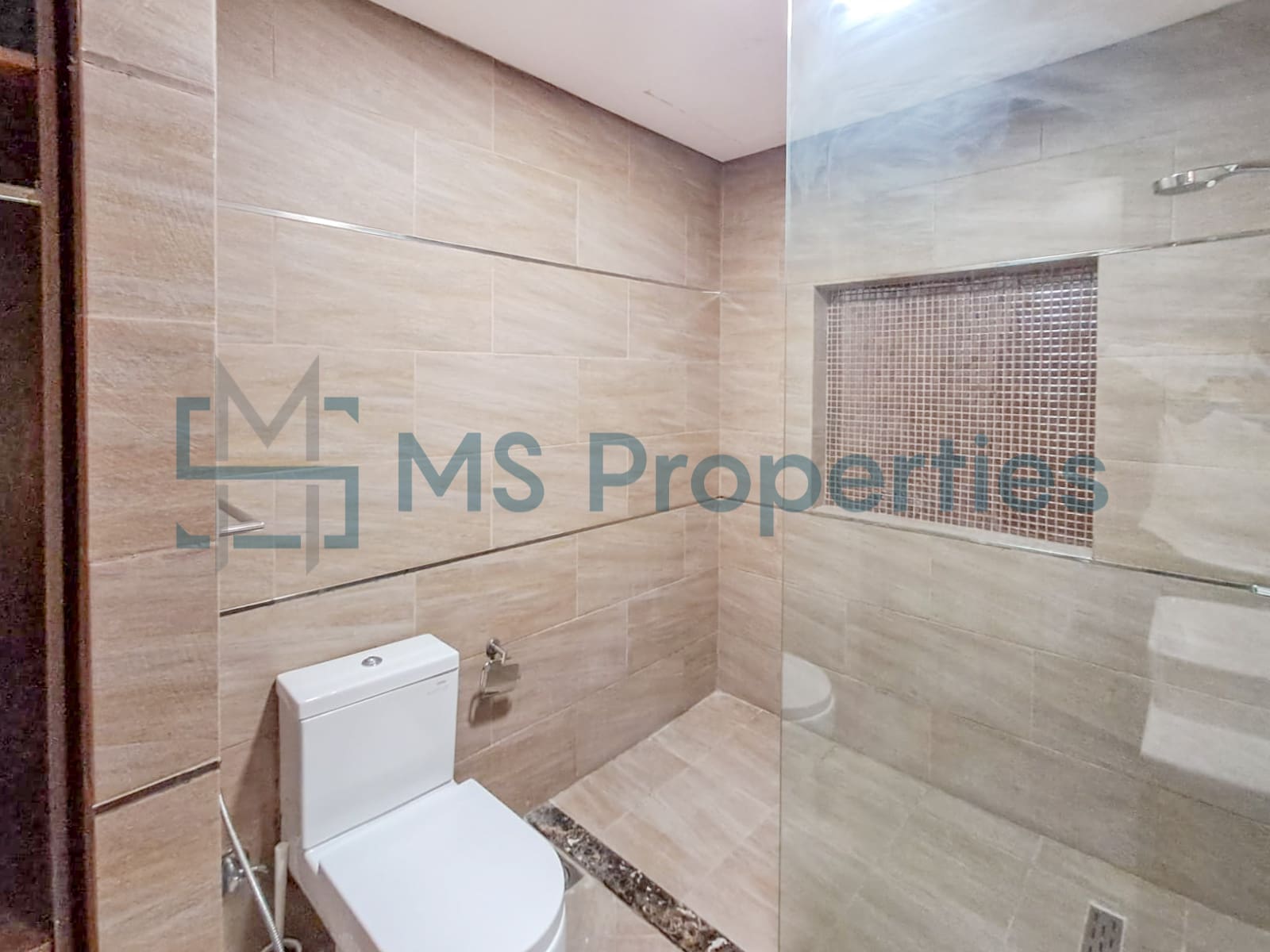 Low Rate | 2BHK Flat with Balcony | Prime Location