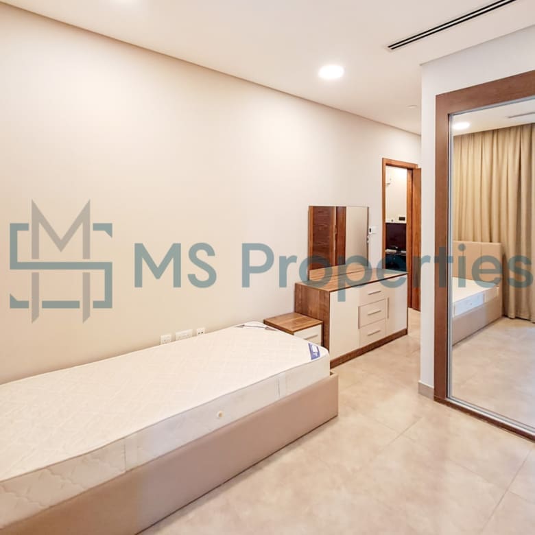 Low Rate | 2BHK Flat with Balcony | Prime Location