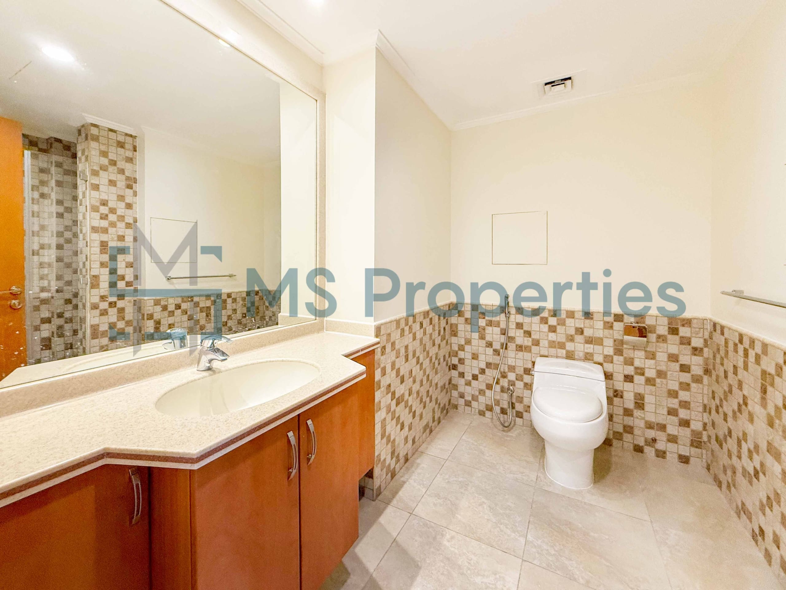 Amazing 2BHK Flat with Breath-taking Balcony View