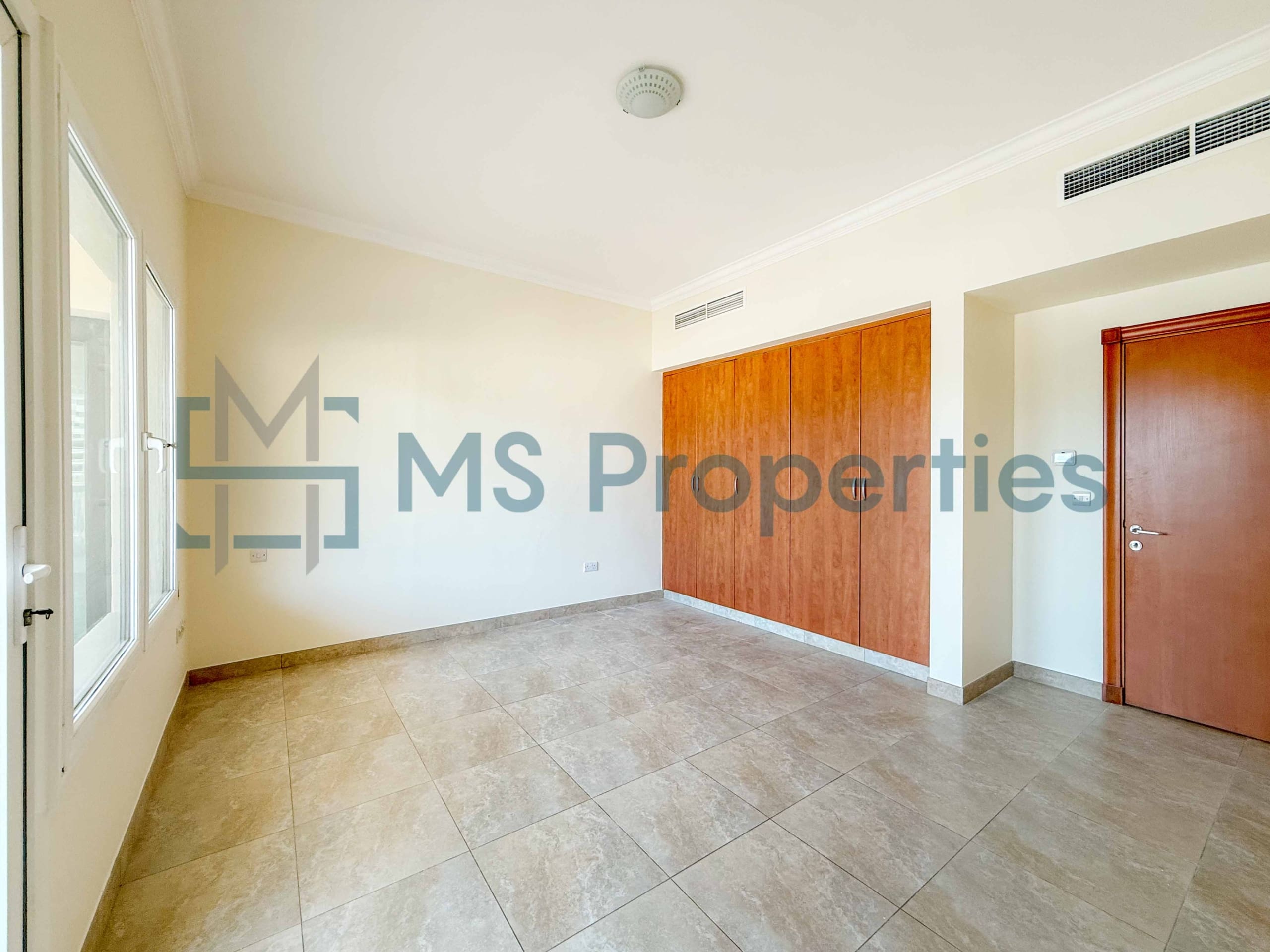Amazing 2BHK Flat with Breath-taking Balcony View