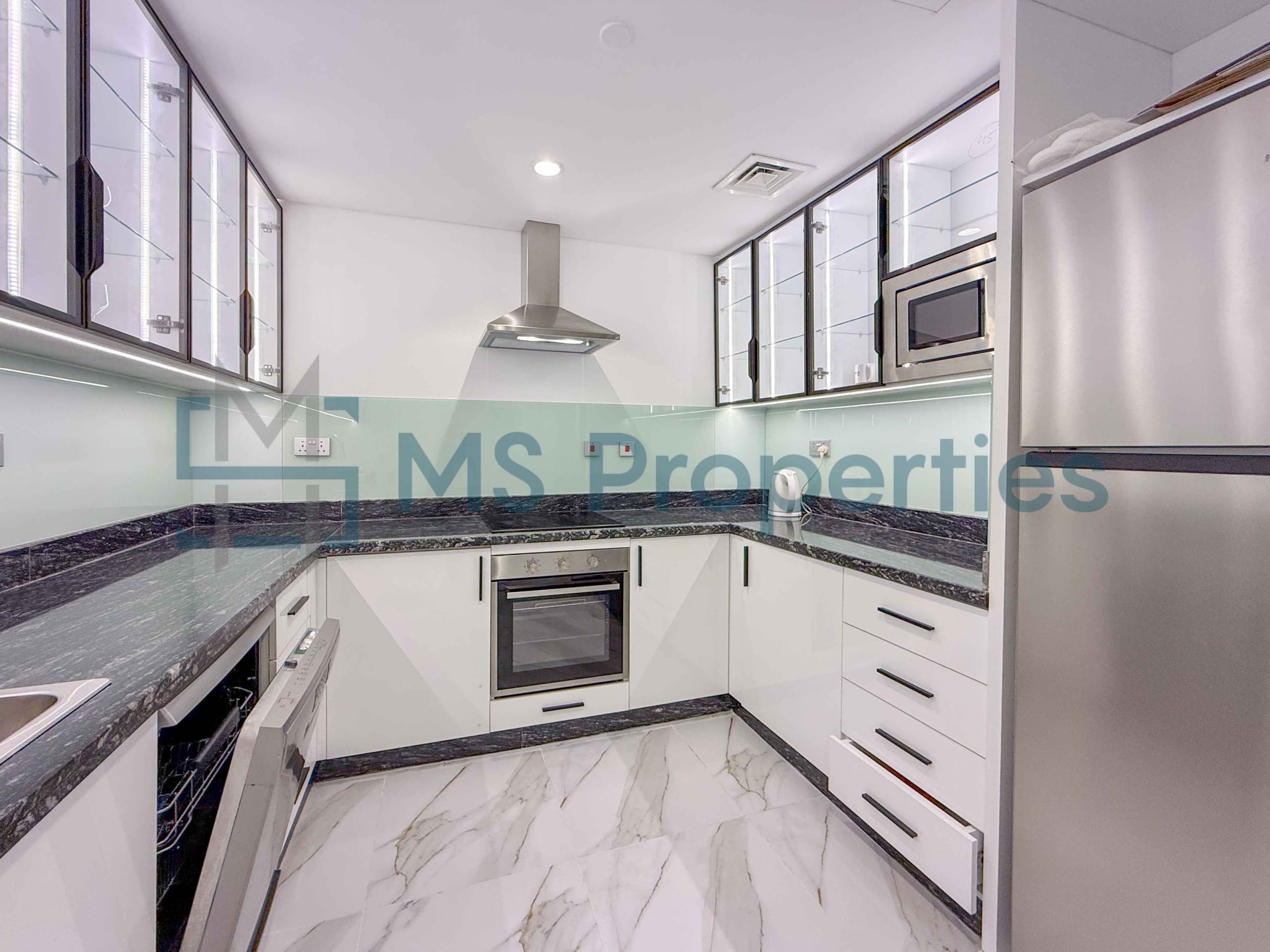 Luxurious 1BHK Flat in Prime Location in The Pearl