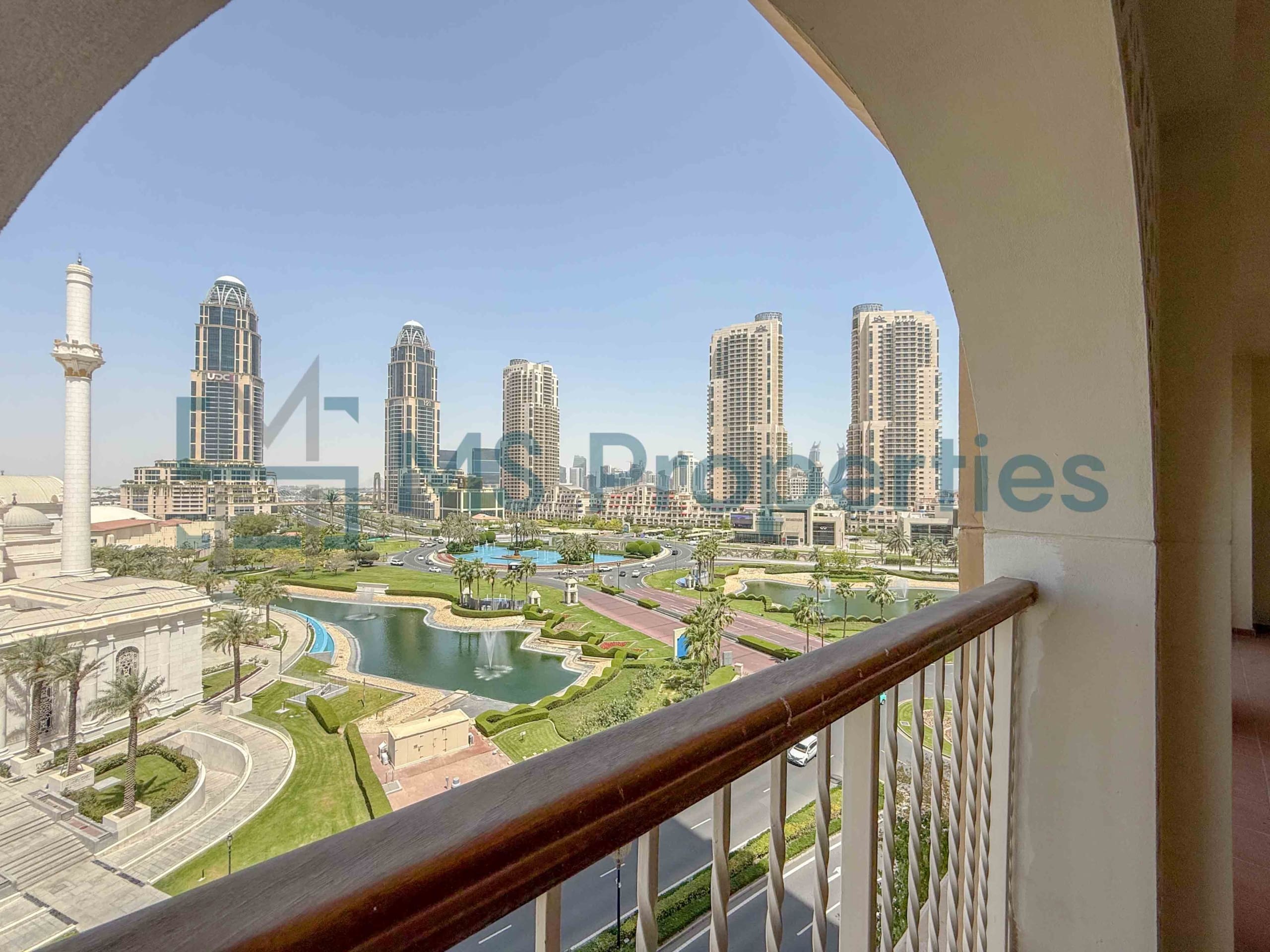 Luxurious 1BHK Flat in Prime Location in The Pearl