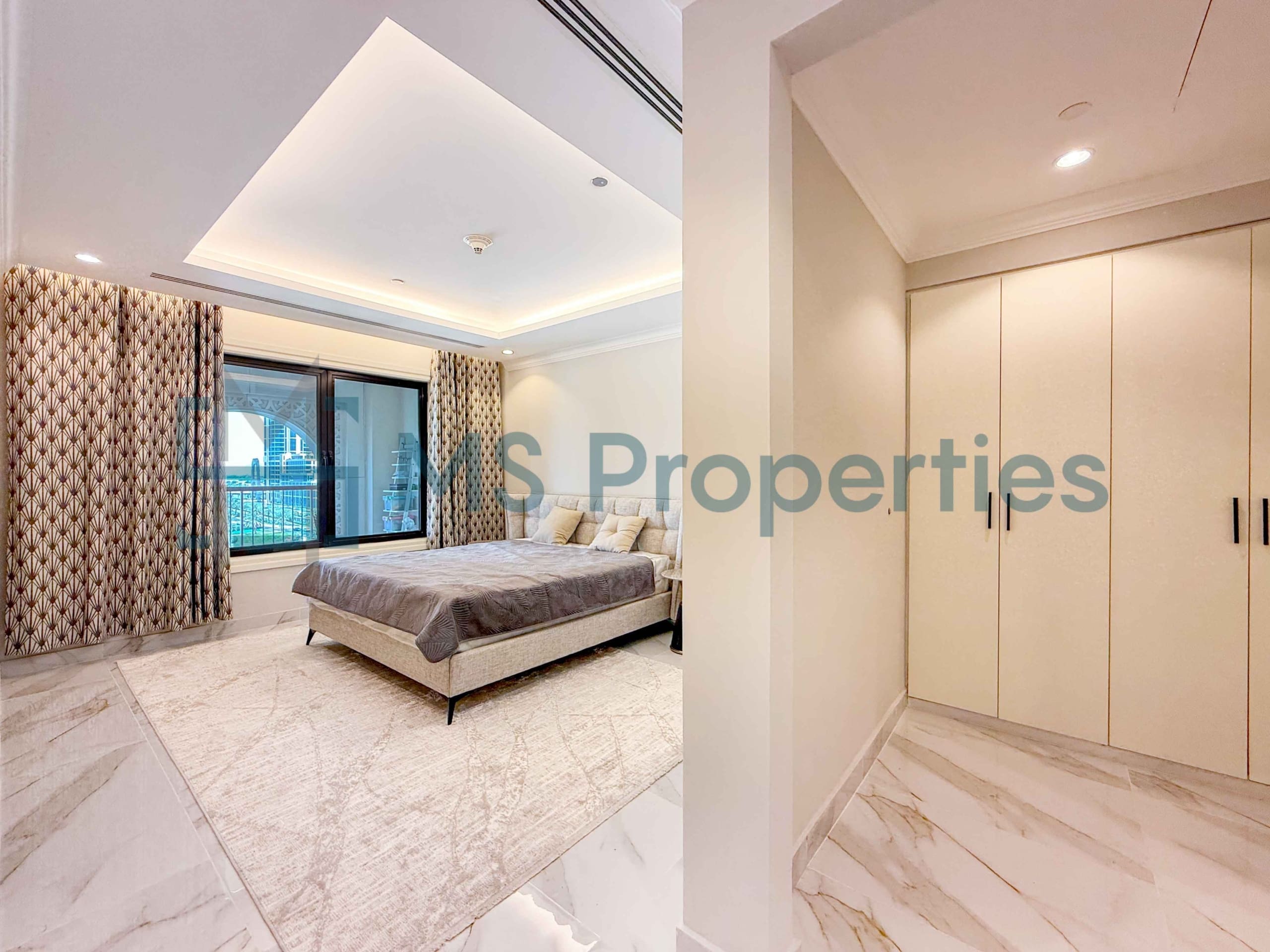 Luxurious 1BHK Flat in Prime Location in The Pearl