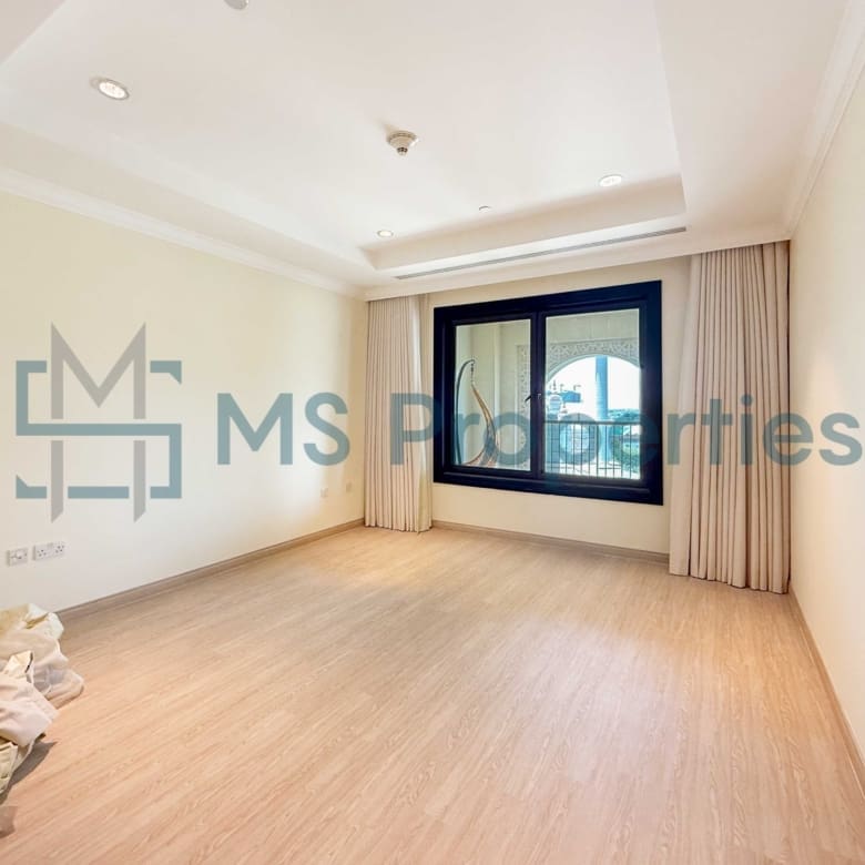 Cozy 1BHK with Spacious Balcony and Amazing View