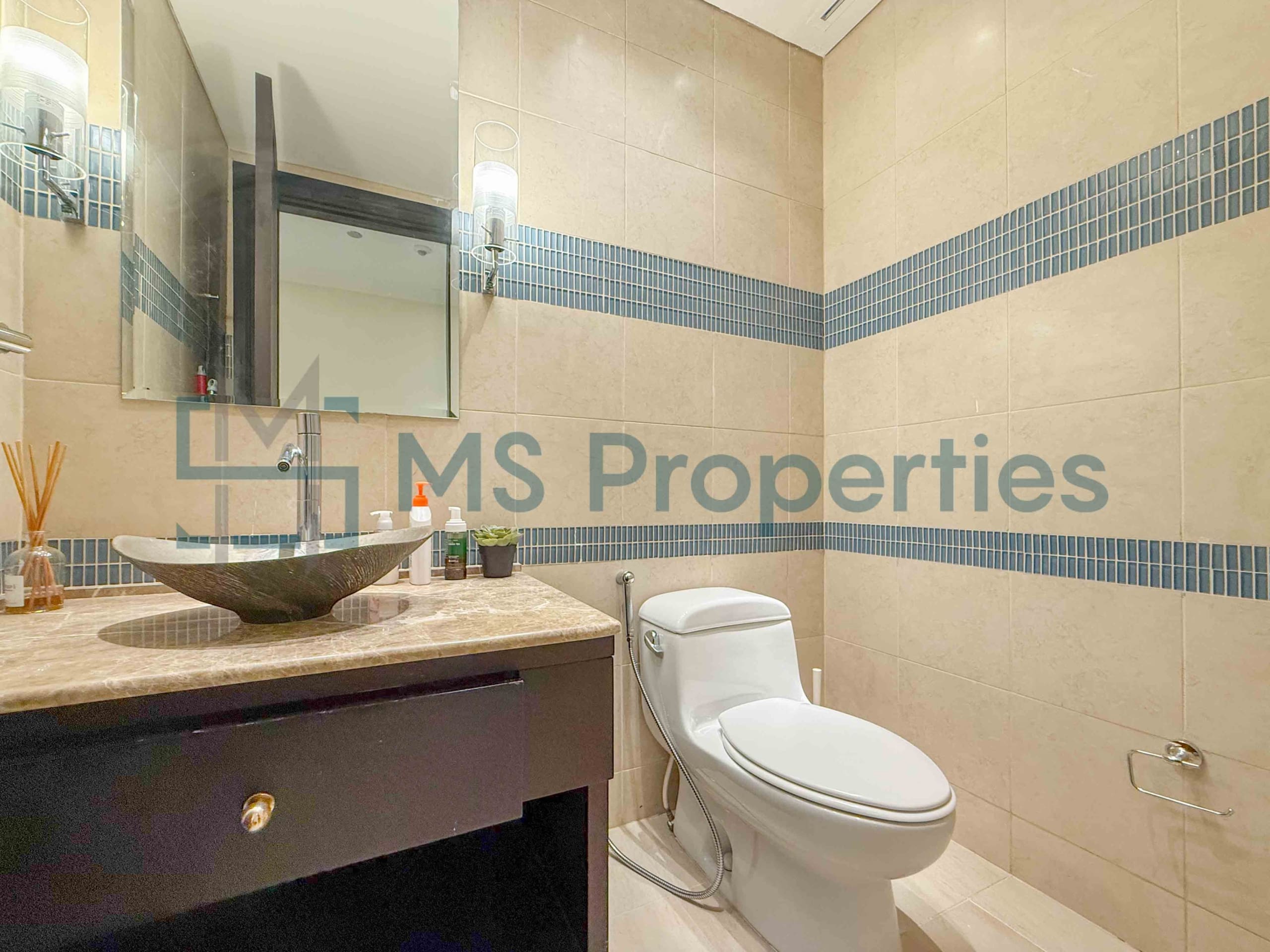 Modern Space 2BHK with Balcony | Bills Included