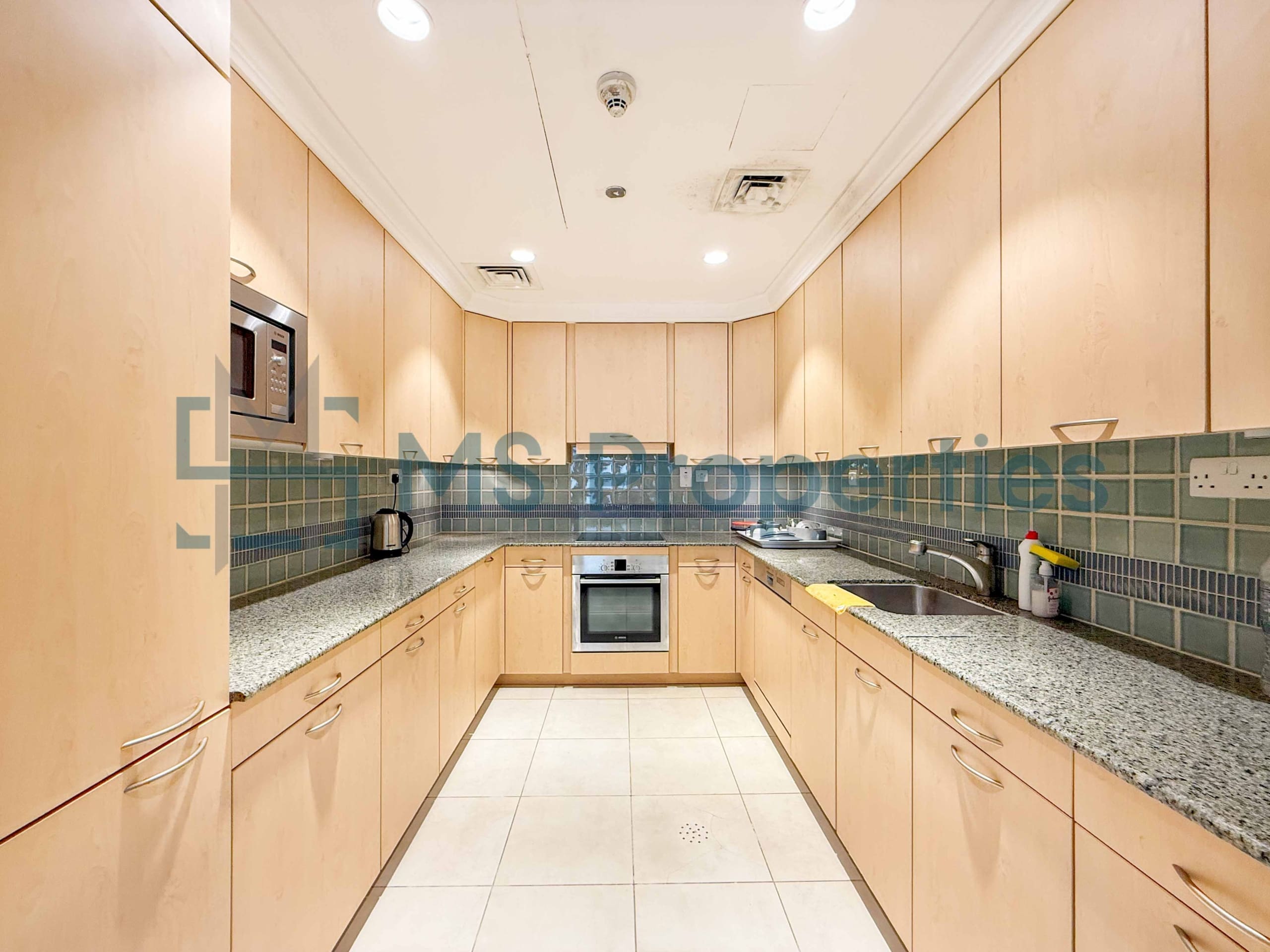 Modern Space 2BHK with Balcony | Bills Included