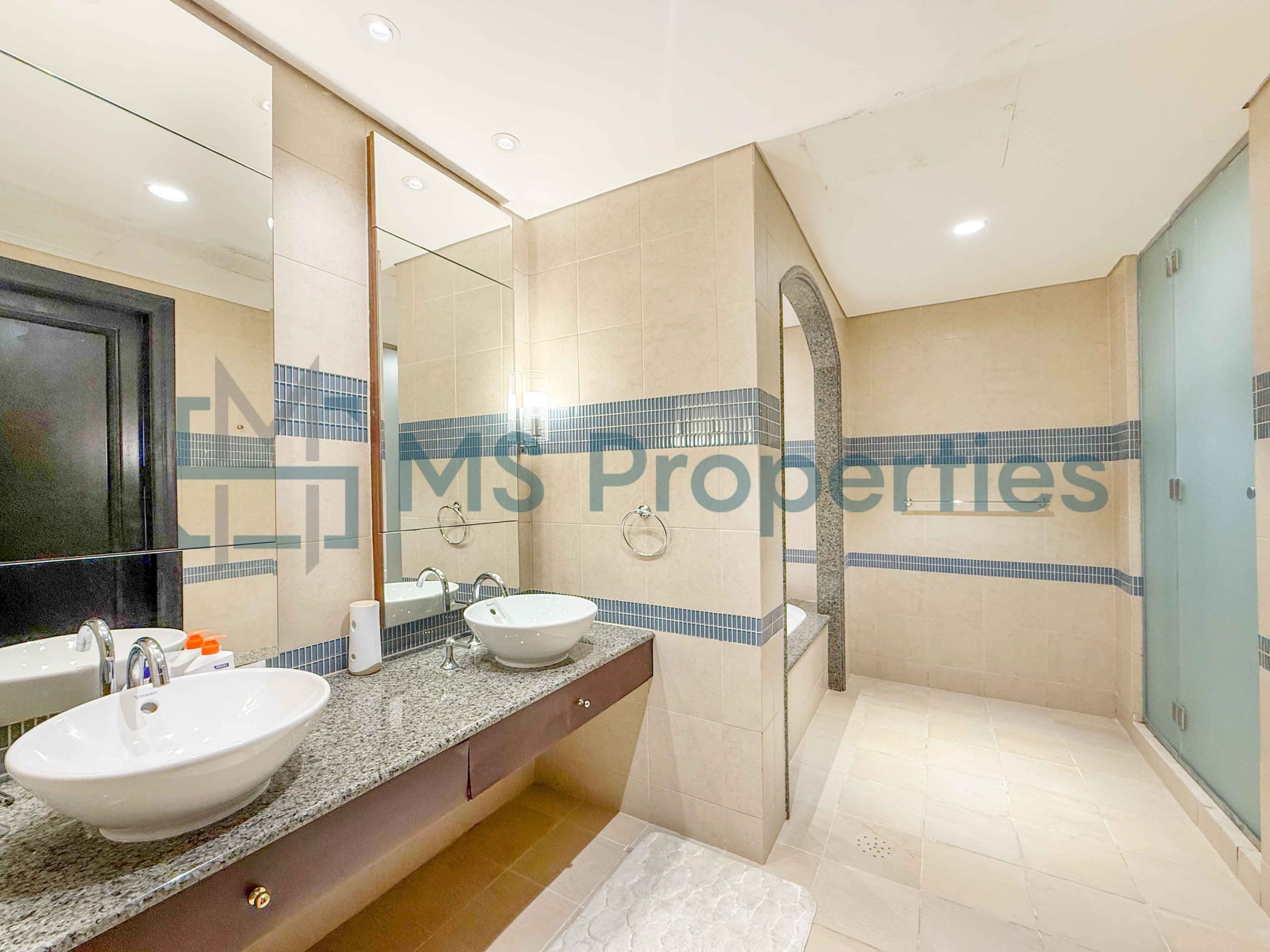 Modern Space 2BHK with Balcony | Bills Included