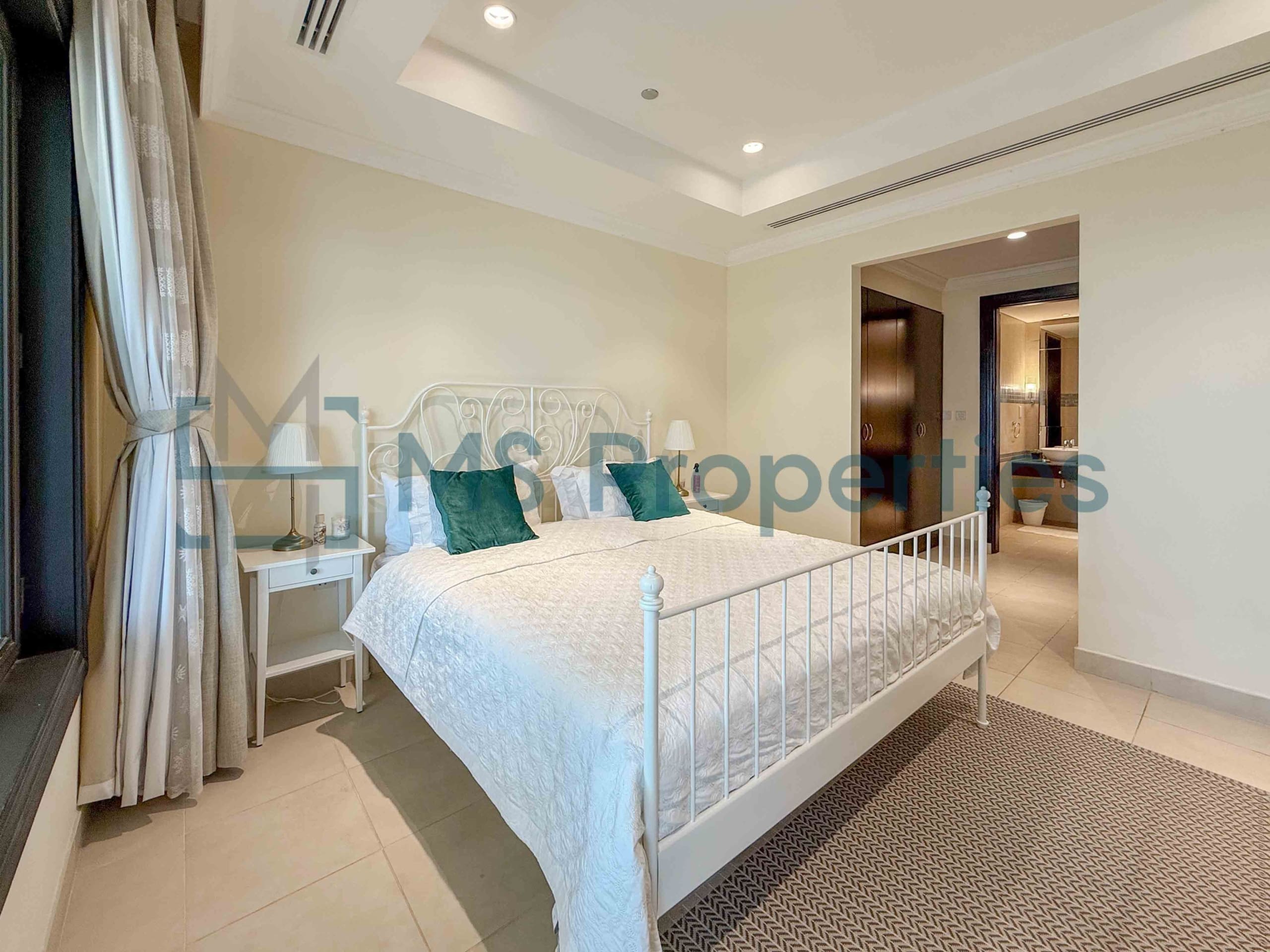 Modern Space 2BHK with Balcony | Bills Included