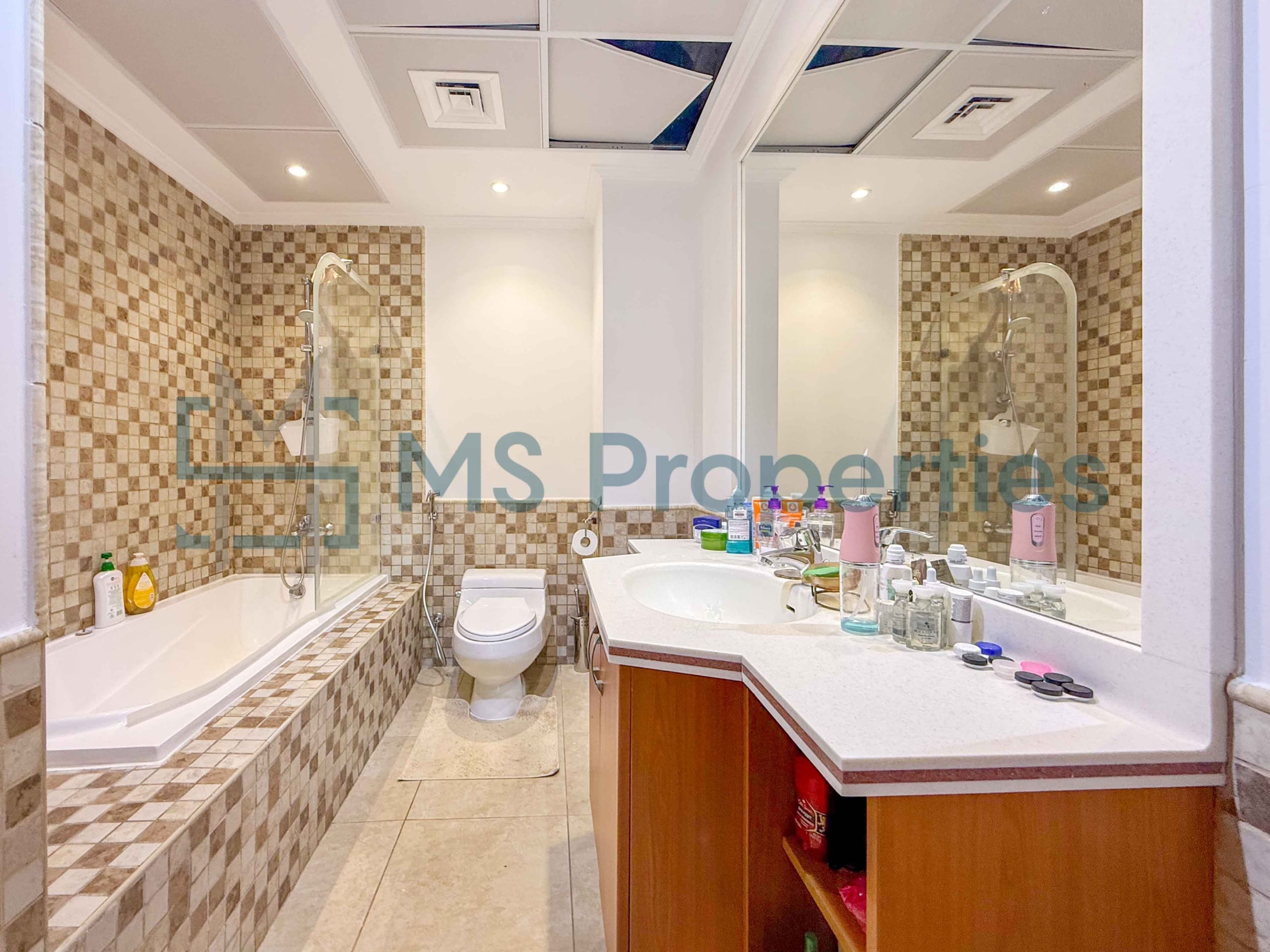 Comfortable & Cozy 2BHK Flat with Amazing Balcony