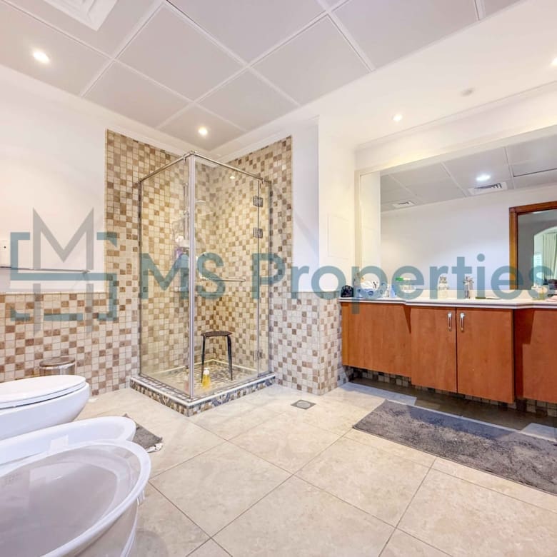 Comfortable & Cozy 2BHK Flat with Amazing Balcony