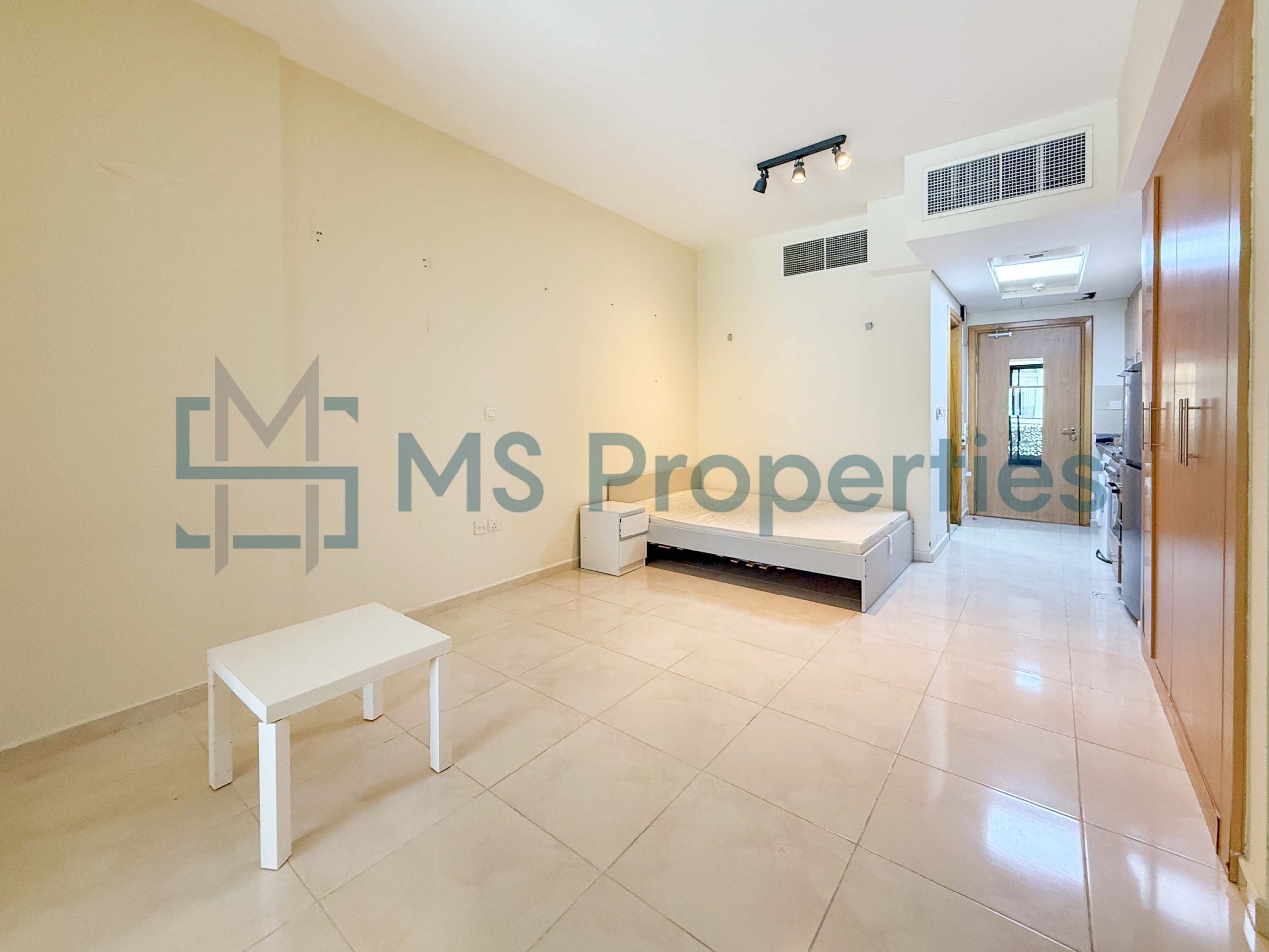 Classic Studio Flat in Premium Location in Lusail