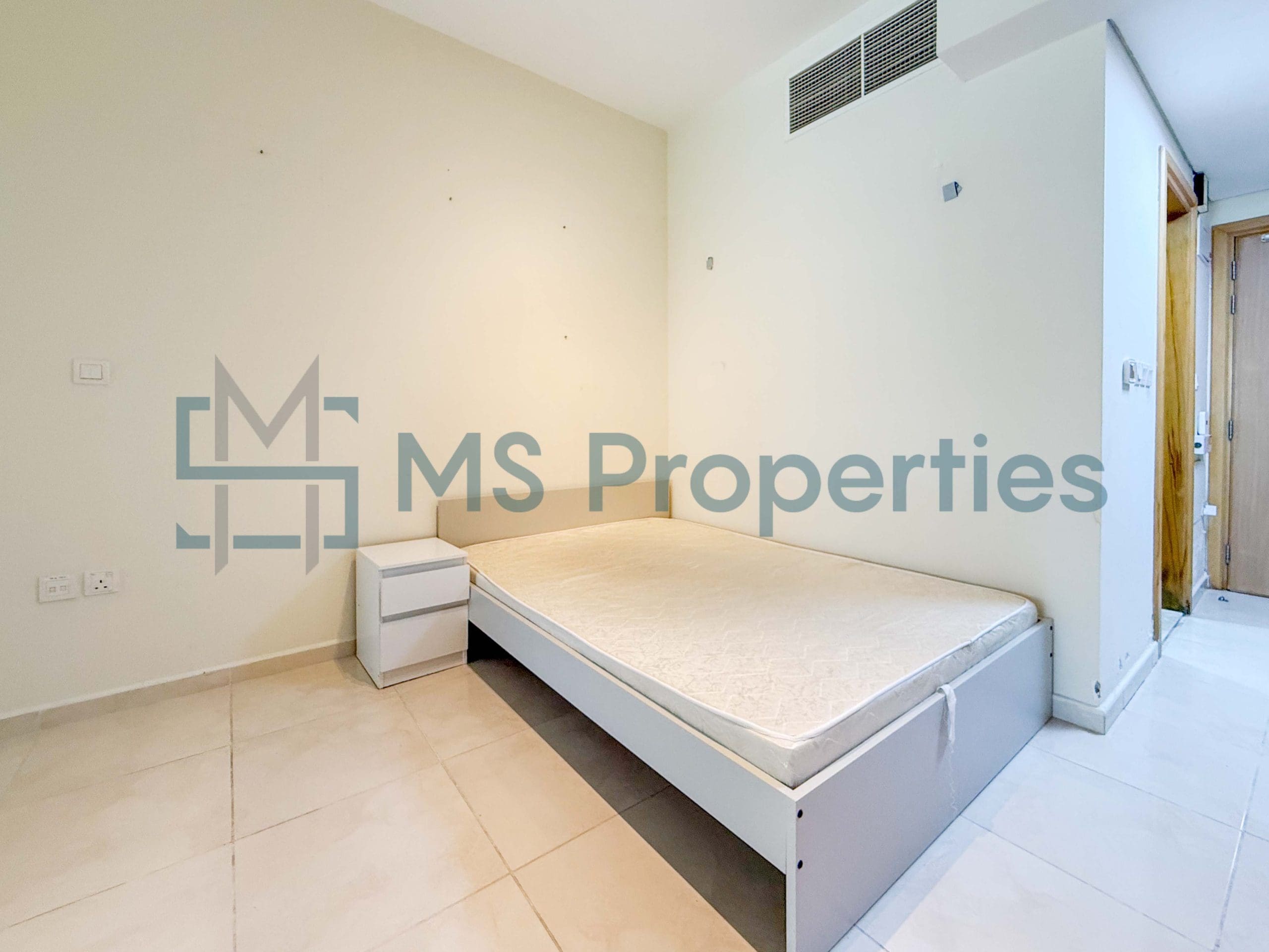 Classic Studio Flat in Premium Location in Lusail
