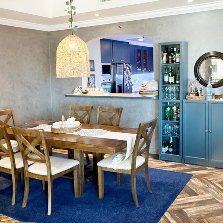 Stunning and Breath-taking 2BHK in Prime area of The Pearl