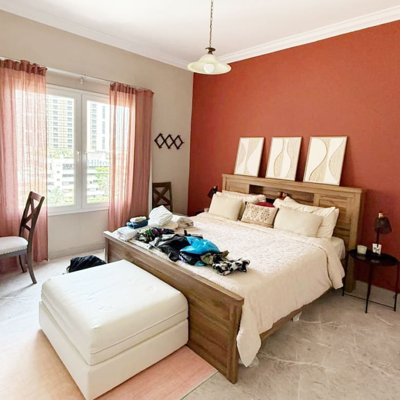 Stunning and Breath-taking 2BHK in Prime area of The Pearl