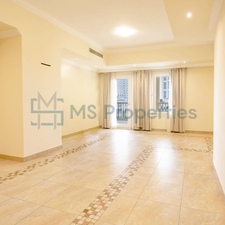 Stunning and Cozy 1BHK Apartment with Balcony