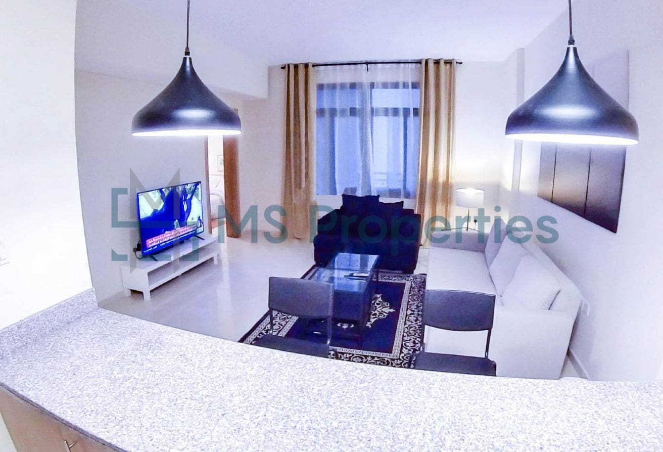 Cozy 1BR Apartment with Balcony | Prime Location