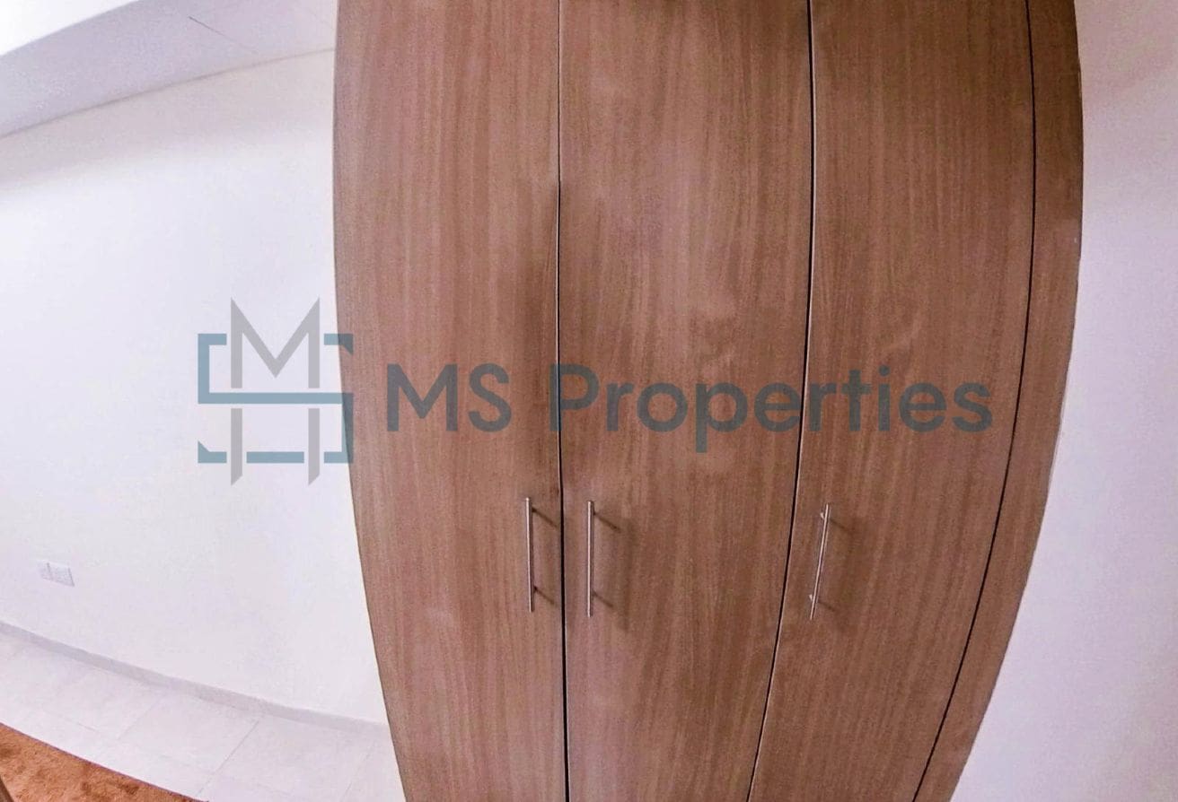 Cozy 1BR Apartment with Balcony | Prime Location