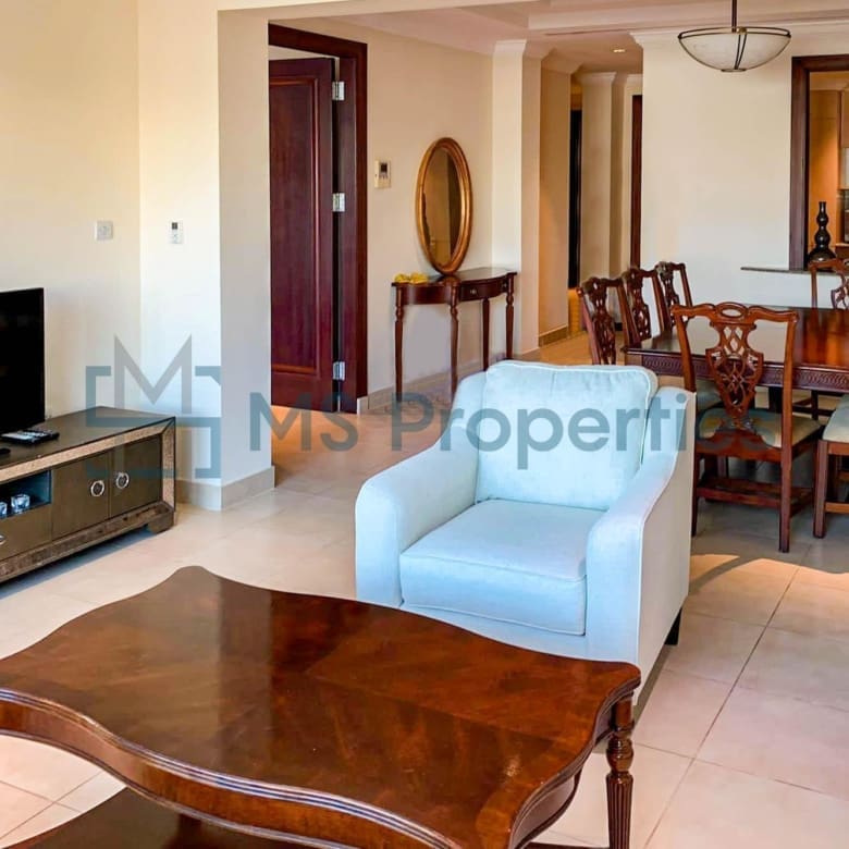 Luxurious 1Bedroom Townhouse with Stunning Balcony View