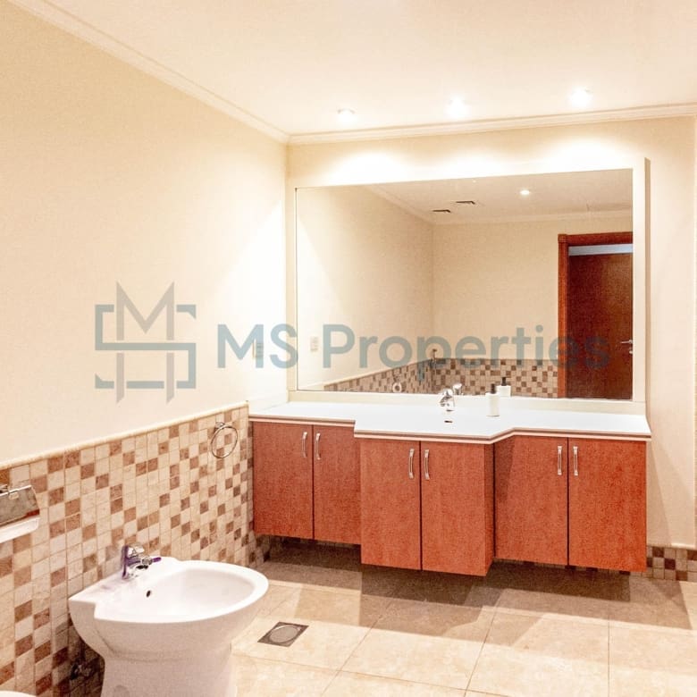 Stunning and Cozy 1BHK Apartment with Balcony