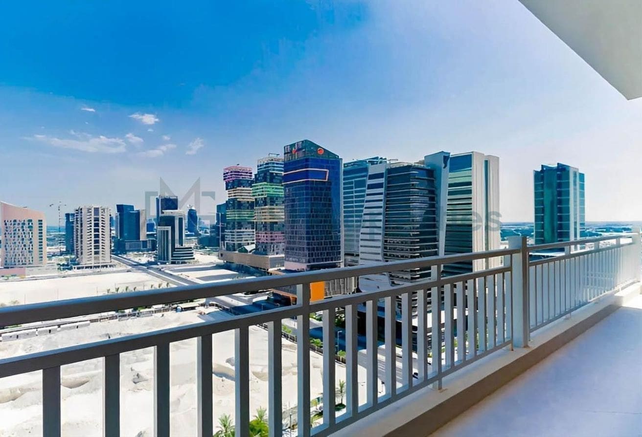 Stunning City View Balcony 1BHK Flat | Bills Included