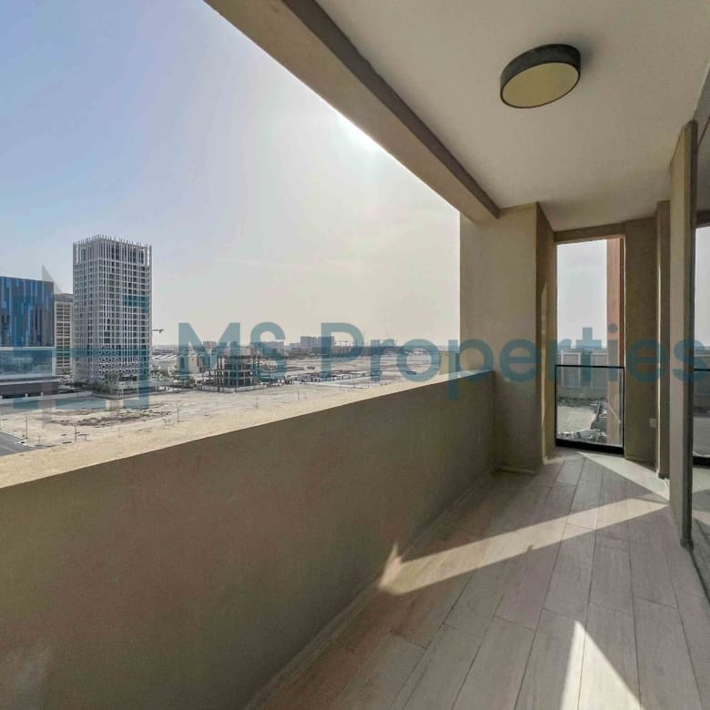 Modern Style 3BHK Flat | Balcony | Including Bills