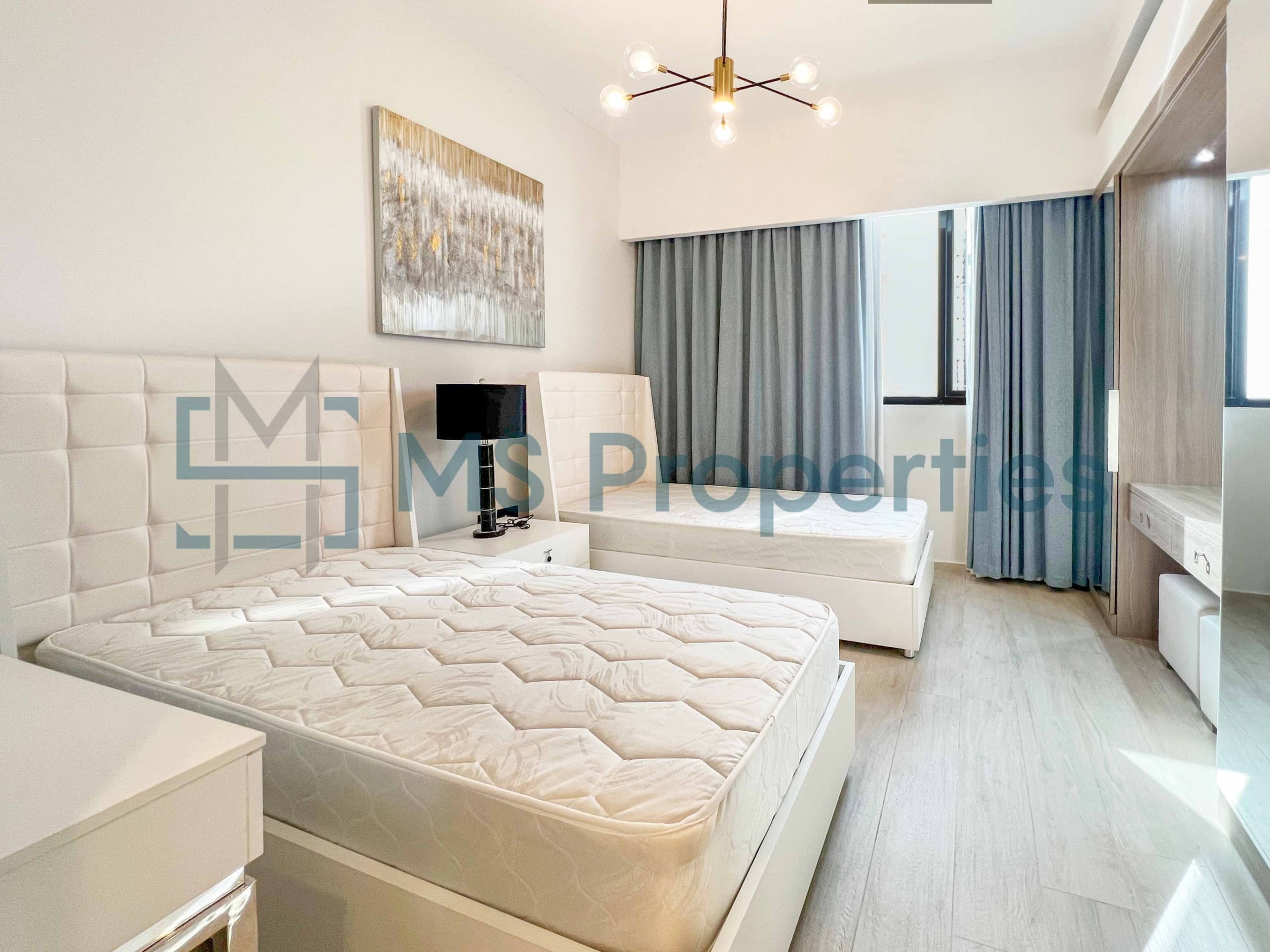 Modern Style 3BHK Flat | Balcony | Including Bills