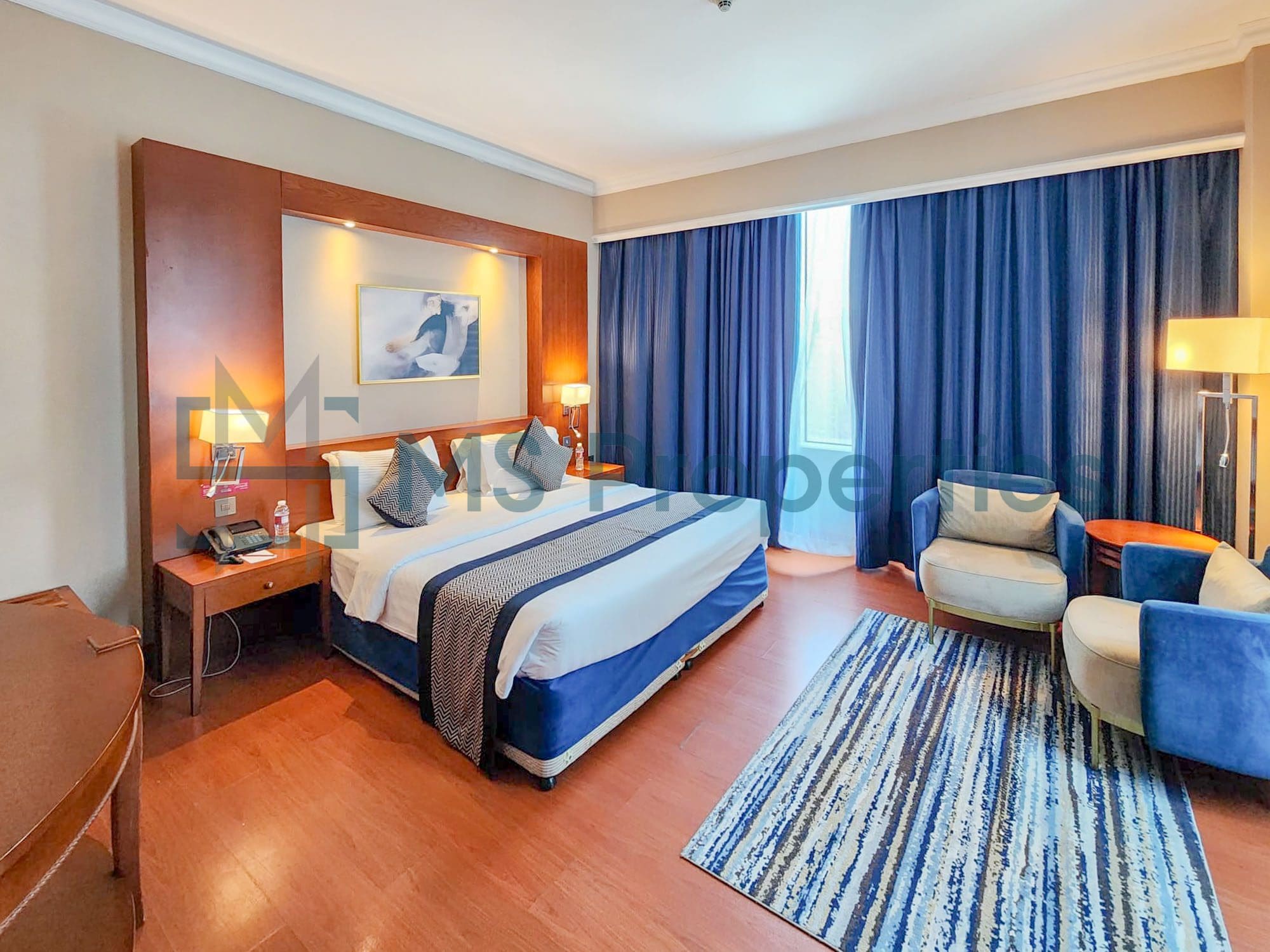 Amazing 1BHK Flat |Bills and Housekeeping Included