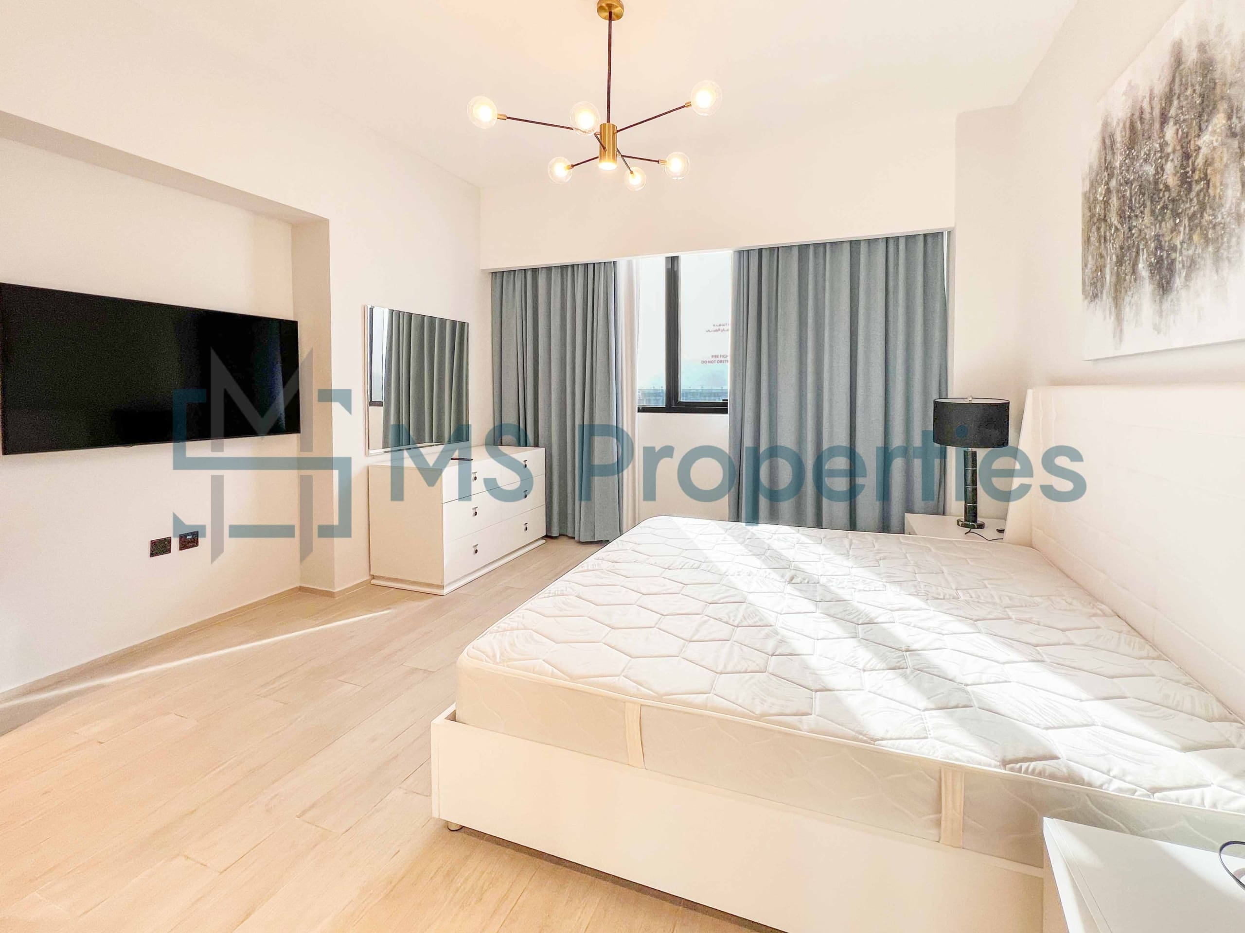 Modern Style 3BHK Flat | Balcony | Including Bills