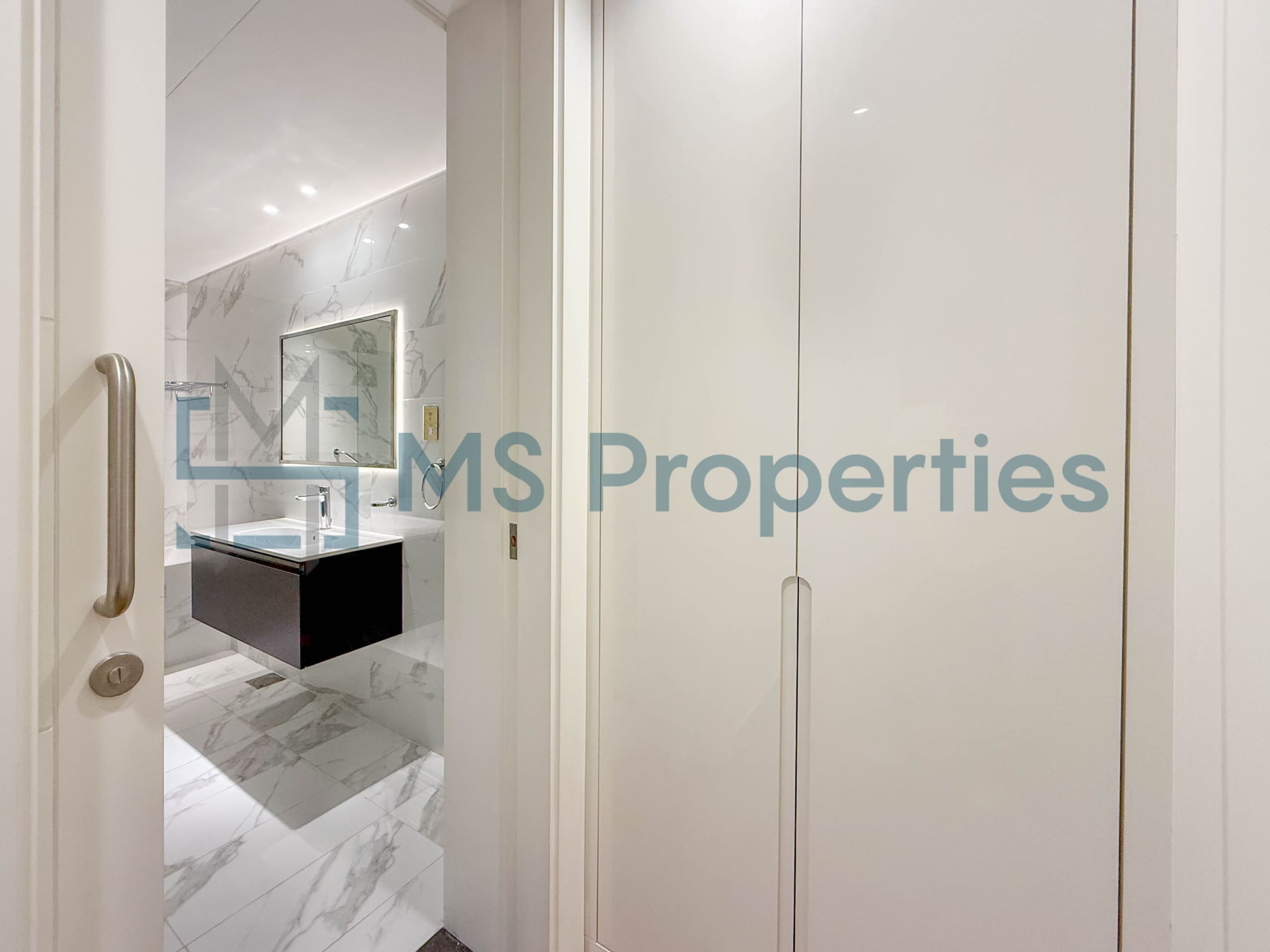 Luxurious 1BHK Apartment | Gewan Island | Elegant Interior
