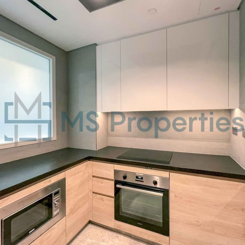Elegant 1BHK Apartment | Furnished + Balcony w/ Sea View