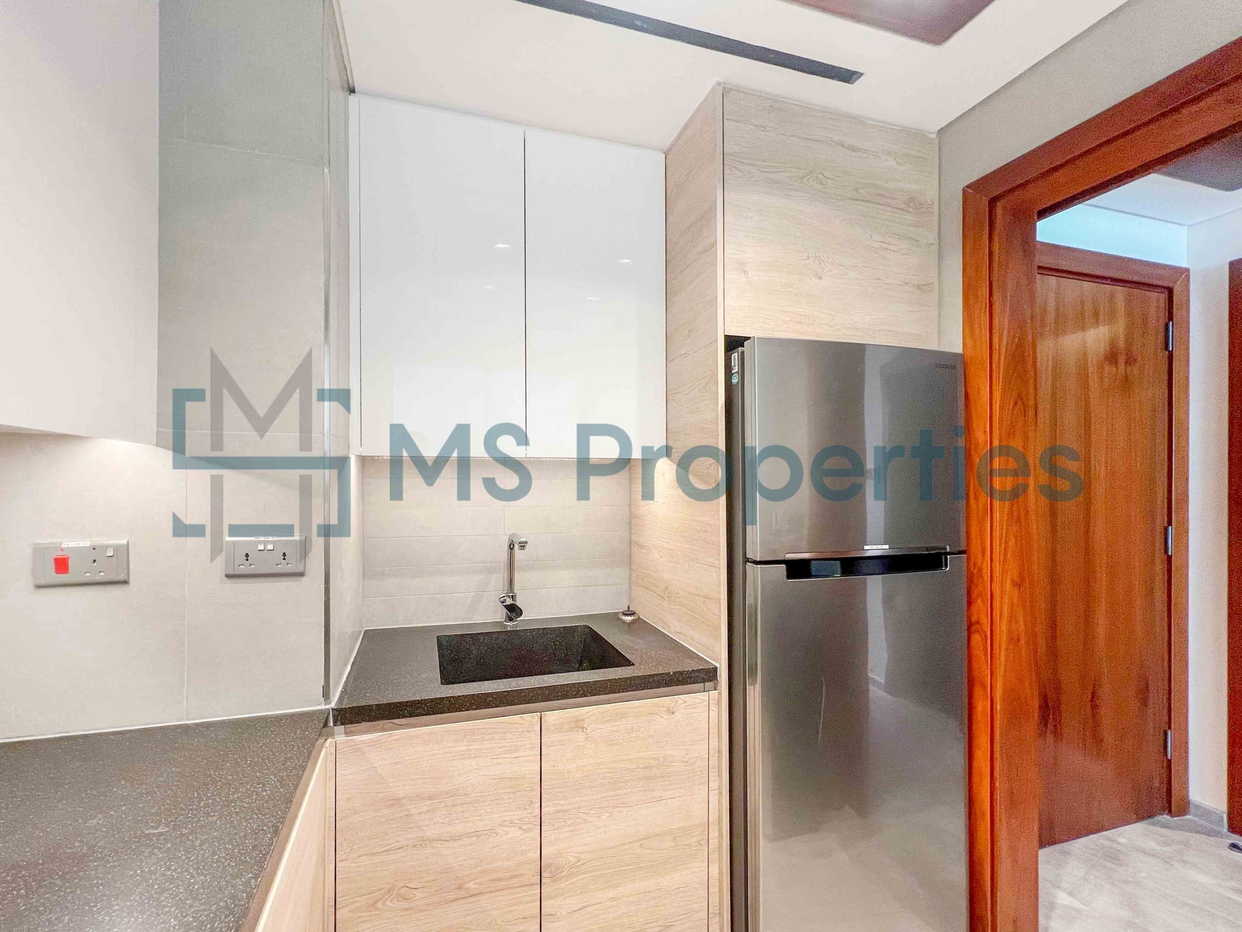 Elegant 1BHK Apartment | Furnished + Balcony w/ Sea View