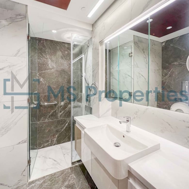 Elegant 1BHK Apartment | Furnished + Balcony w/ Sea View