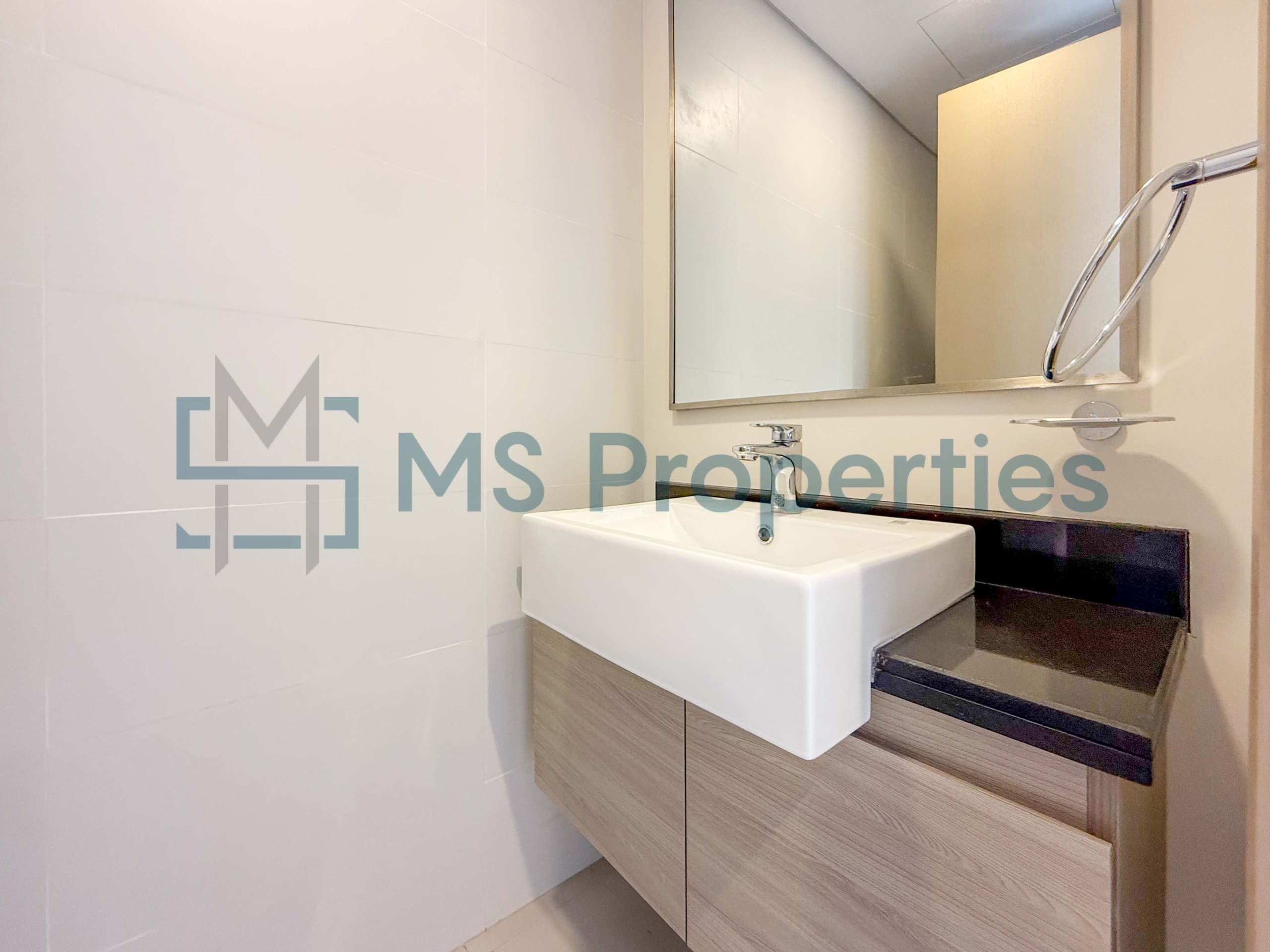 Gorgeous | 2BHK Apartment | Sea View Balcony