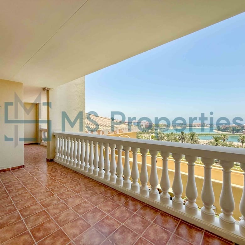 Amazing 2 BHK with Huge Balcony | Bills Included