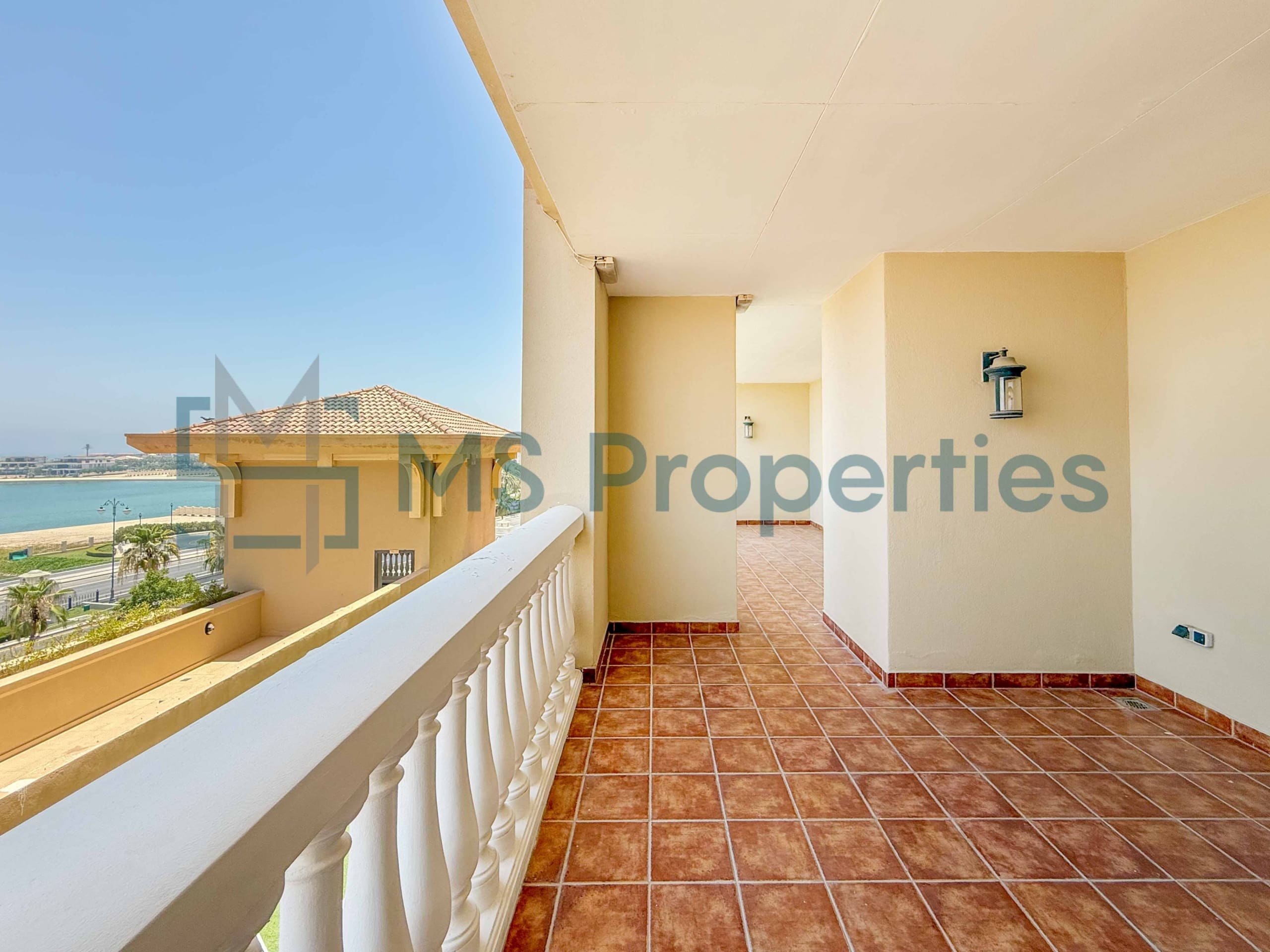 Amazing 2 BHK with Huge Balcony | Bills Included