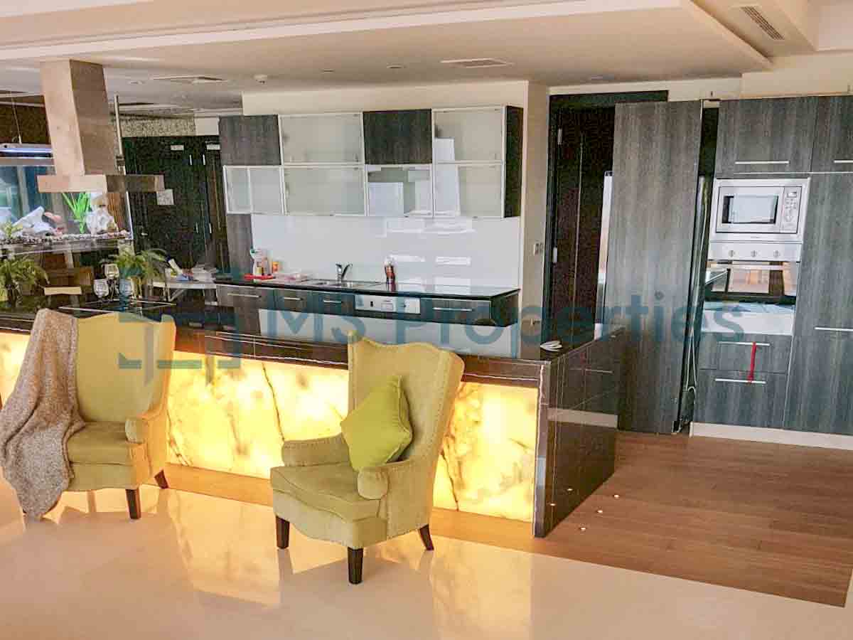 Premium 4BHK + Maid | Furnished | Bills Included | Balcony