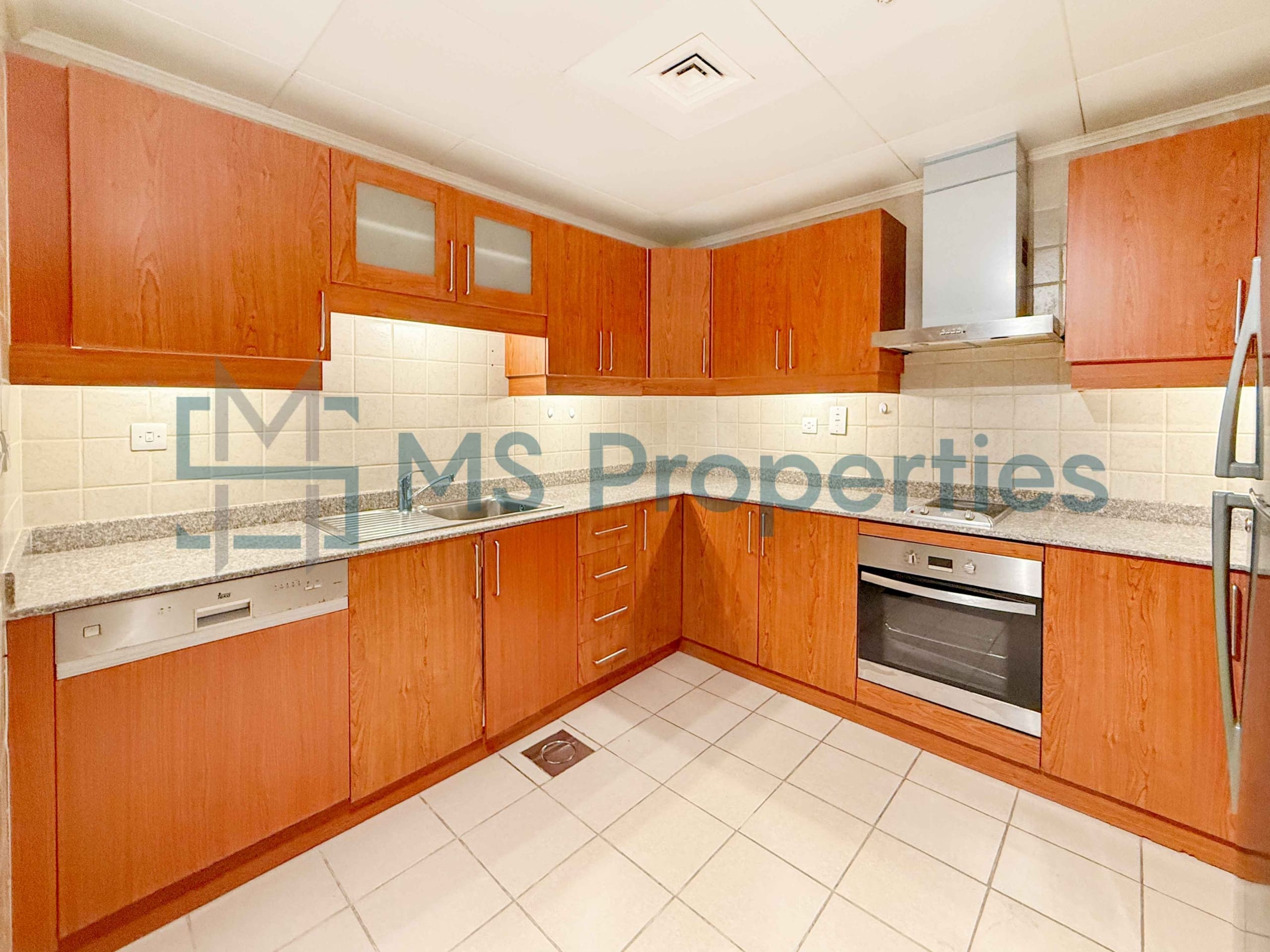 Contemporary 1BHK with Balcony | Amazing Marina View