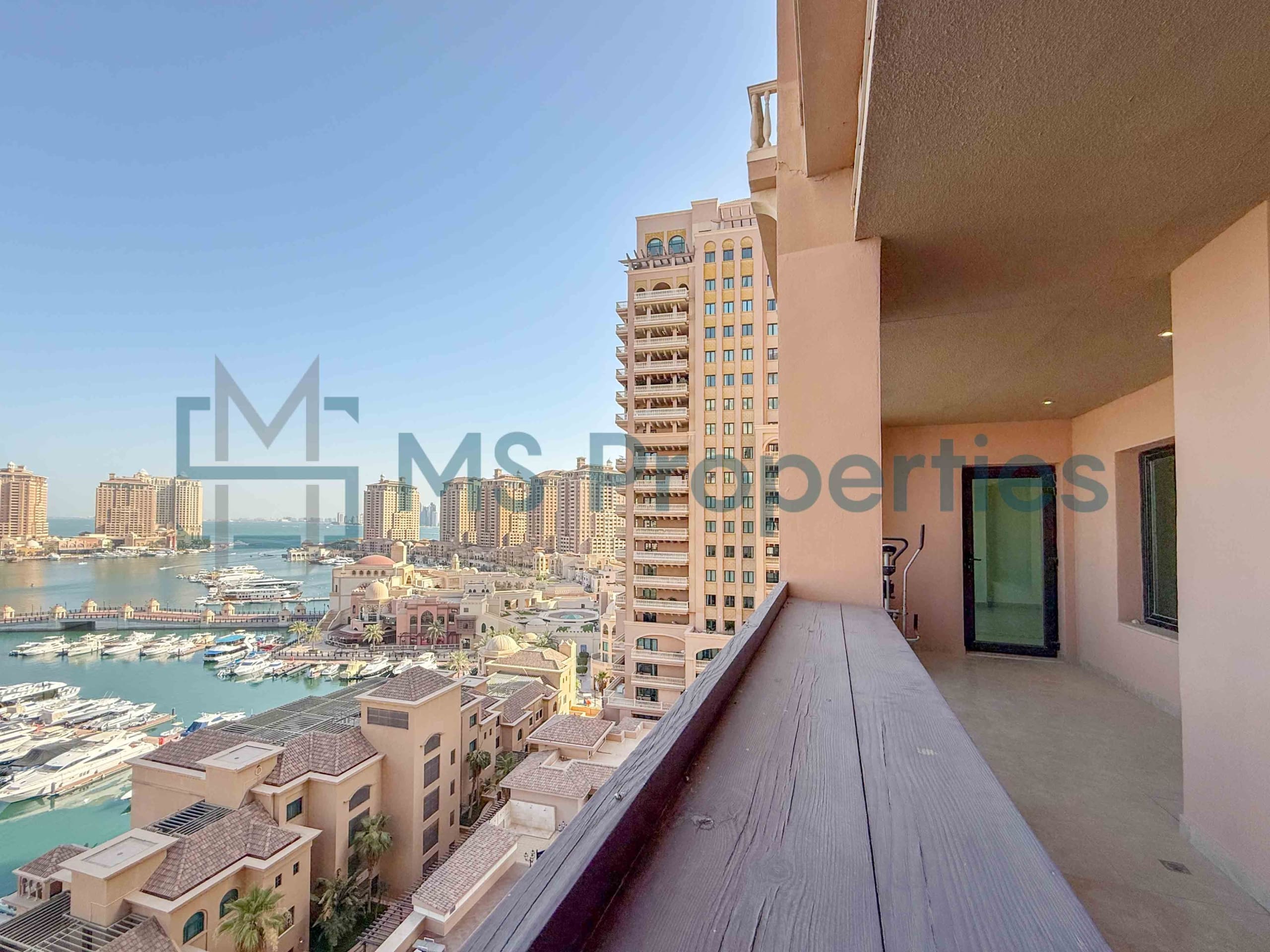 2 BHK Flat with Amazing Full Marina View Balcony