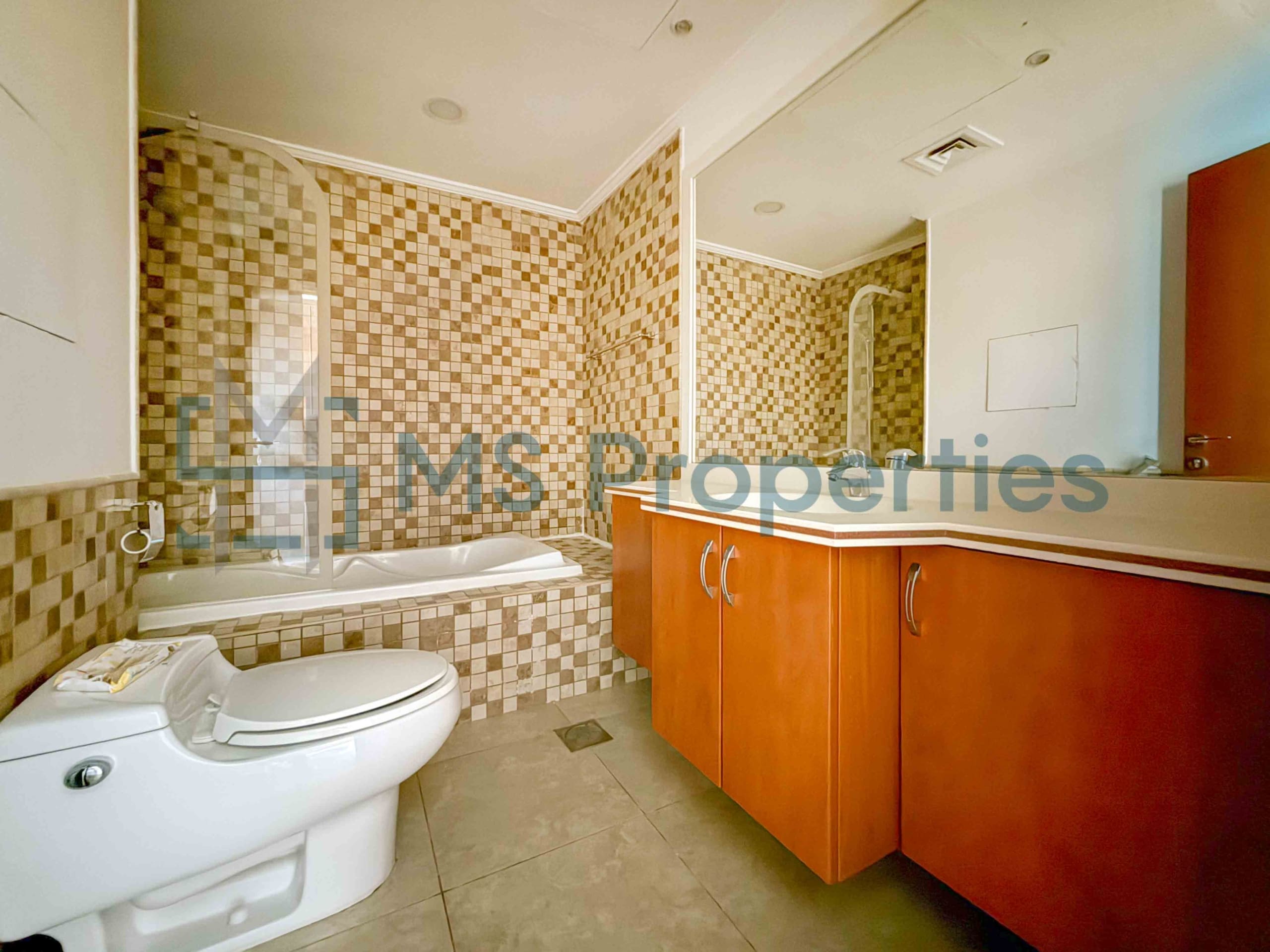 Bright & Spacious 3BHK + Maid | Furnished | Balcony View