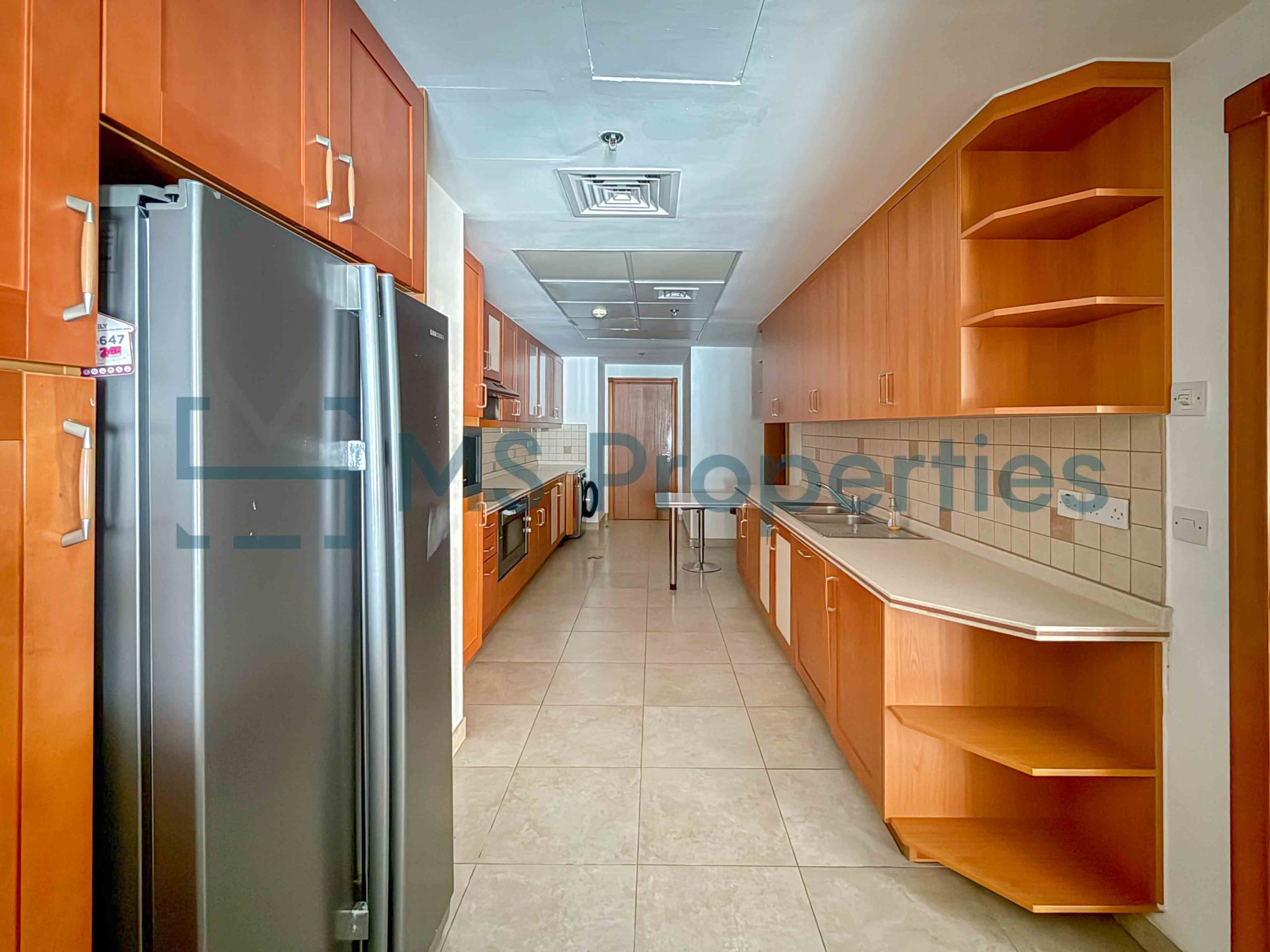 Bright & Spacious 3BHK + Maid | Furnished | Balcony View